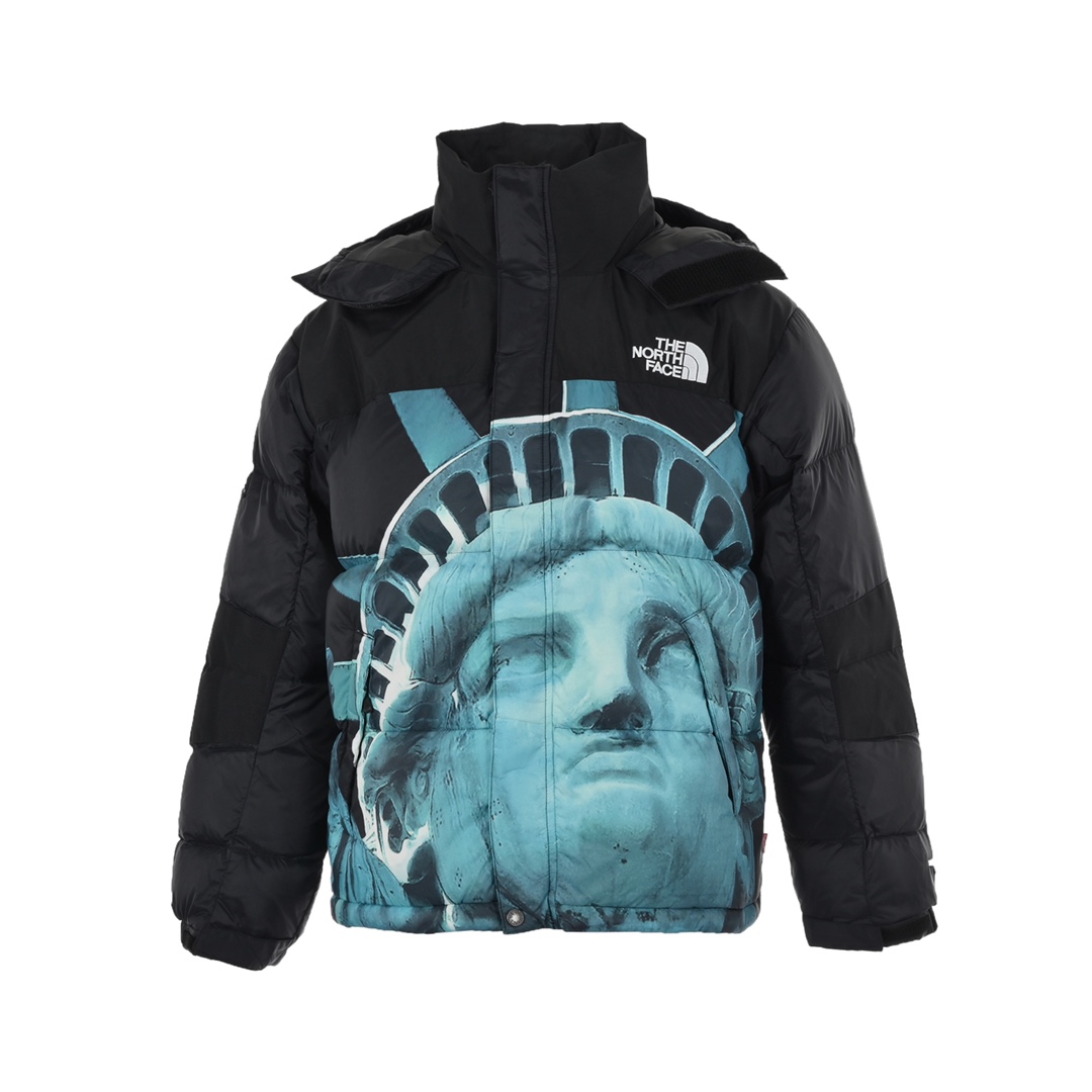 The North Face & Supreme 20Fw联名款自由女神羽绒服
原厂一致防水防风面料/国标90白鸭绒【全市场唯一】/KK 正品拉链/原厂一致水洗标/吊牌/logo/身份识别码最高保暖防风防雨级别 所有细节正品一致 !
正品代工刺绣,国内首家,四层正品内胆,正品一致配色,无任何色差,全市场唯一,随意区别其他所谓版本,确保原版一致!
支持:淘宝天猫 亚马逊 外贸大神 区域大经销商 档口批发
正品羽绒服 大代工厂出品 品质保障 全市场最高版本 没有之一!
市场标杆 随意对比 随意验货 满意度全市场最高!
货源稳定充足 到货率百分百 随意爆单!
Size:XS-XL