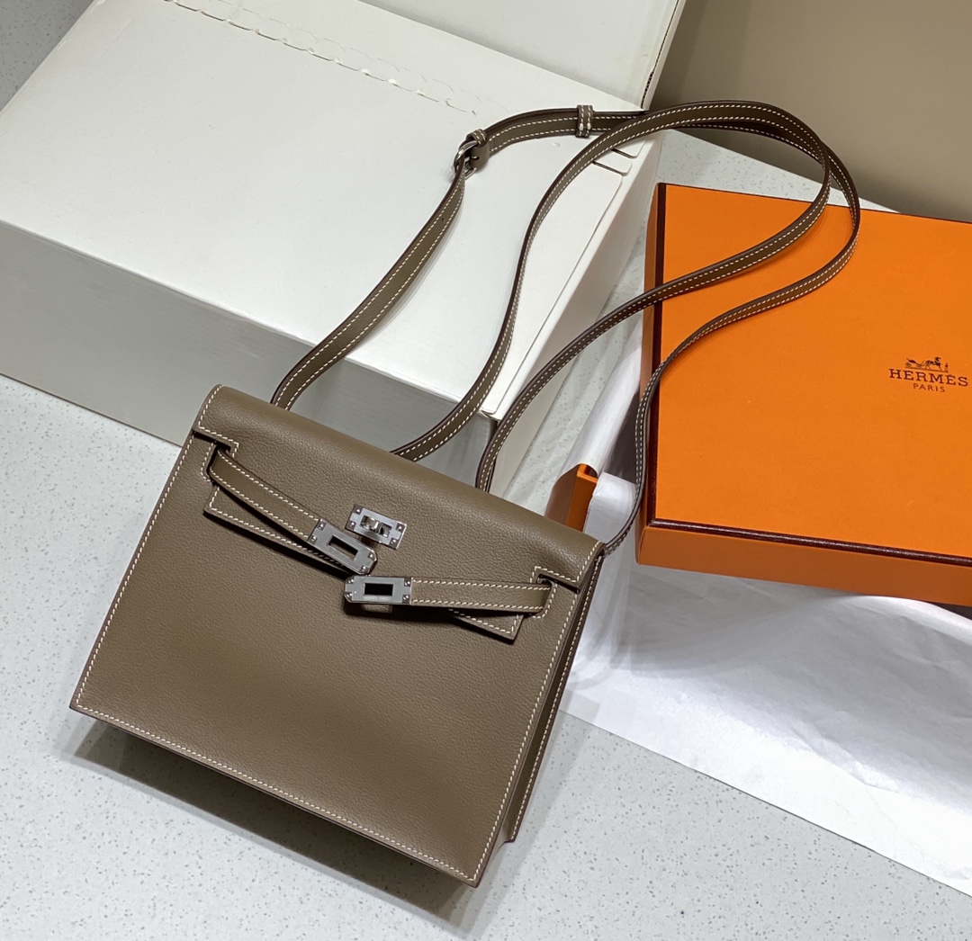 路易威登 Louis Vuitton 高定典藏名品高定成衣时装外套连衣裙衬衫T恤 #E20F10B2 4