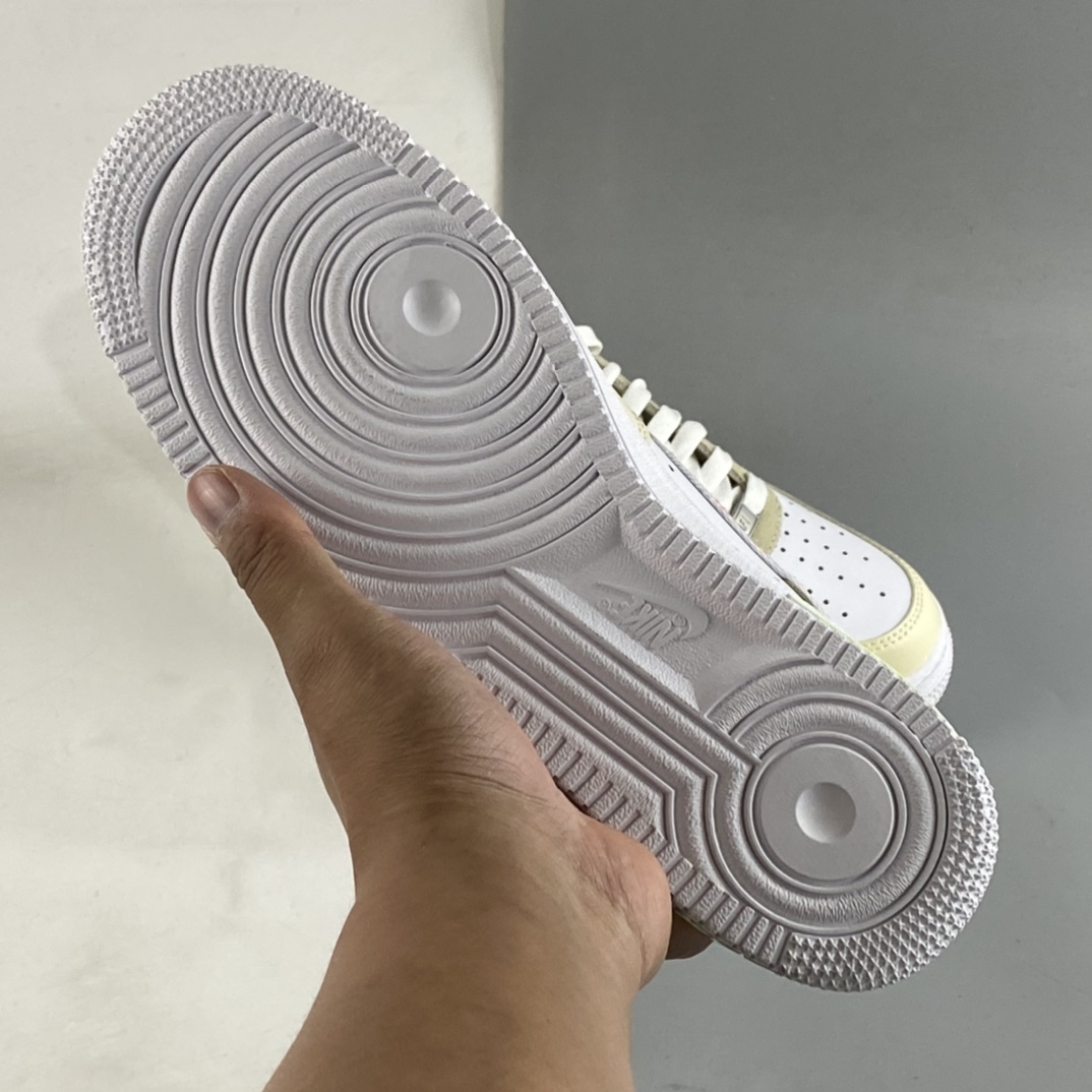 P200 Nike Air Force 1'07 Low 空军一号低帮运动休闲板鞋 FB1852-111