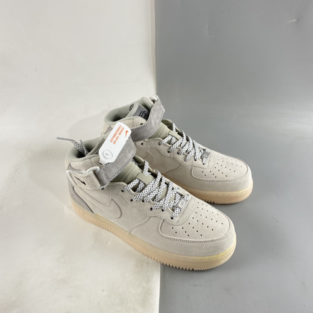 P260 Reigning Champ x Nike Air Force 1'07 Mid 卫冕冠军板鞋 807618-300