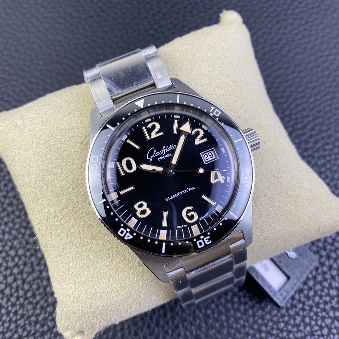 [Glashütte Original Watches]