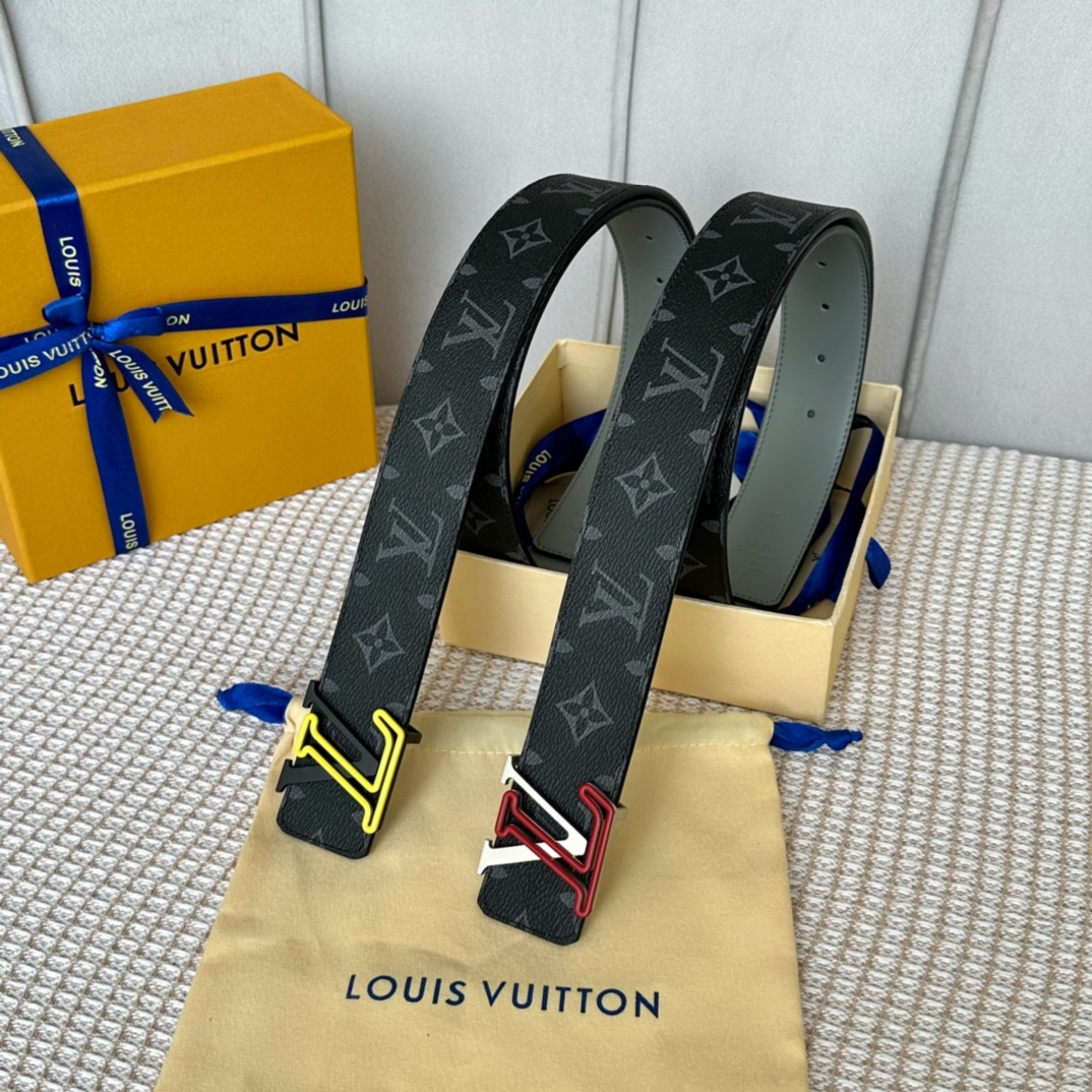 Louis Vuitton 7 Star
 Belts