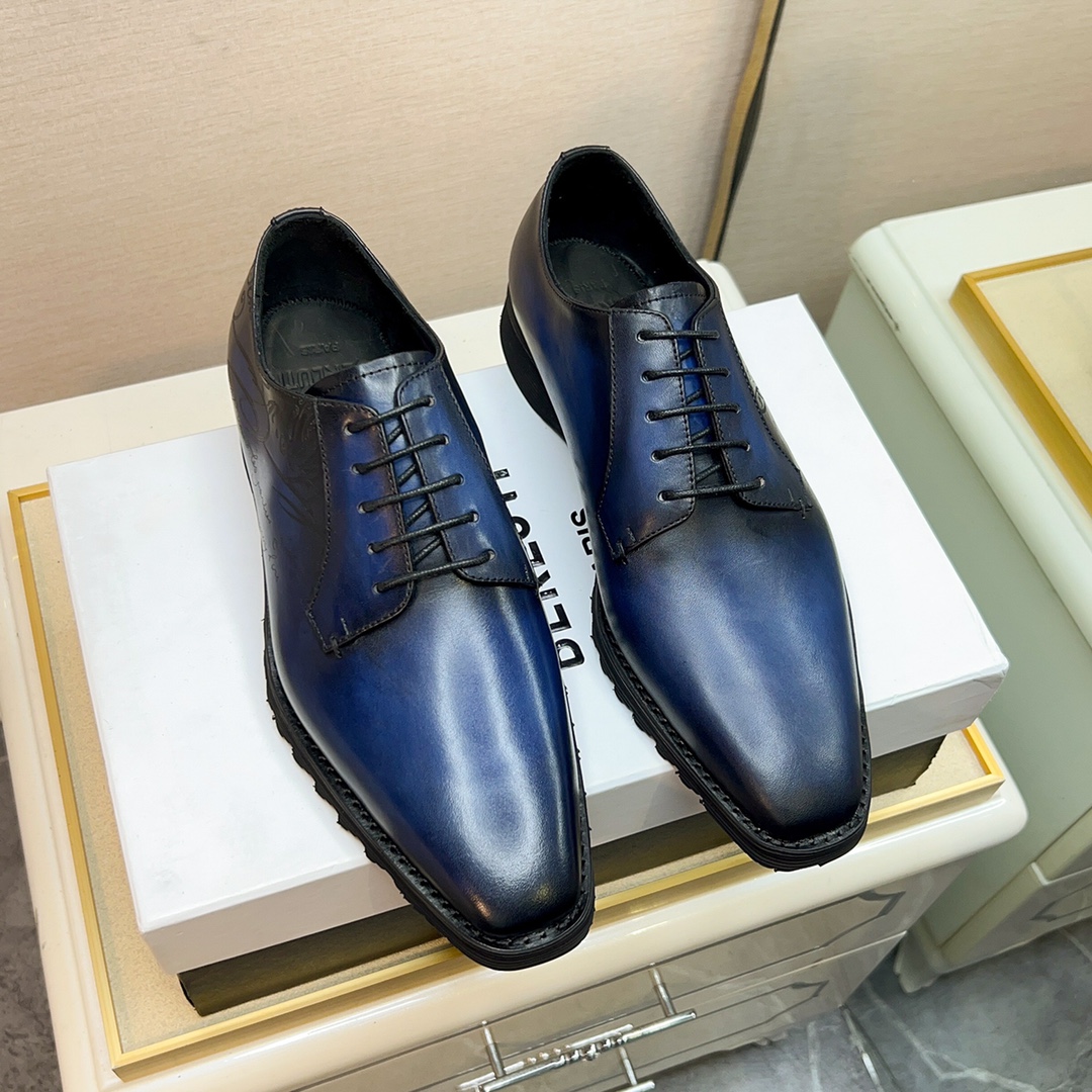 480BerlutiBerluti Zapatos de piel para hombreEste zapato excepcionalmente moderno rompe el molde con
