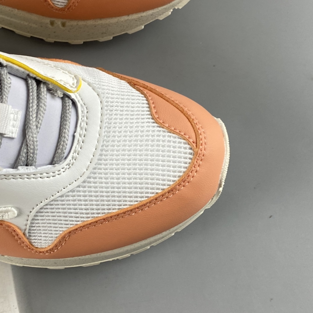 P240 Travis Scoot x Nike Air Max 1 联名款跑鞋 DO9392-800