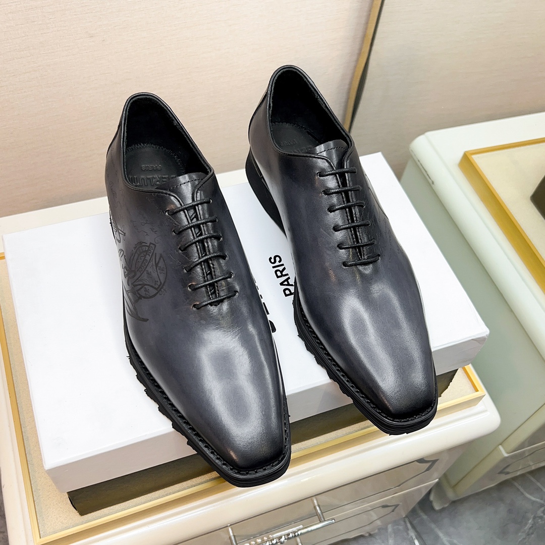 480BerlutiBerluti Zapatos de piel para hombreEste zapato excepcionalmente moderno rompe el molde con