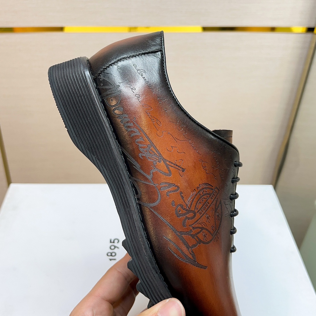 480BerlutiBerluti Zapatos de piel para hombreEste zapato excepcionalmente moderno rompe el molde con