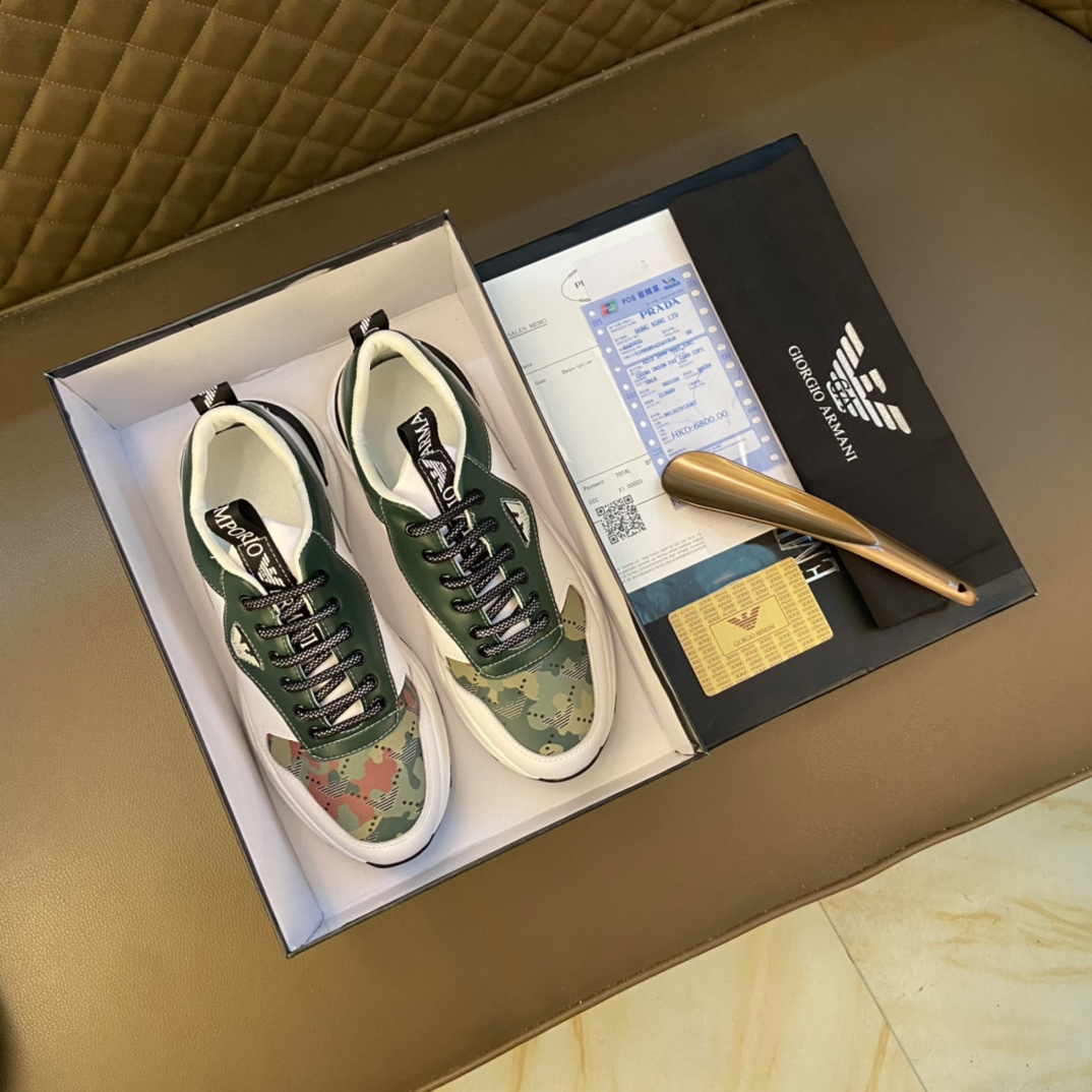 I5 Armani 阿玛尼  原版专柜潮鞋 鞋面意大利进口原版牛皮,羊皮内里,潮男年轻人必备,欧美时尚风格,无论走到那你都是亮点.1:1复刻 运动风,原单 Armani 阿玛尼 印图 懒人套脚必备 原版运动底 精品打造 适合司机驾车出行 款式简单而不失奢华,百搭,让你走到那都是亮点,男鞋码数：38-44 45定做 白色