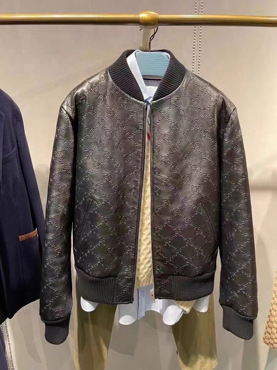NO:872535,The baseball version is available for men and women. I will update the pictures when I have time. Men's version, women's version 900, loose version, Gucci-clothing, gucci,19860909棒球版型有男女情侣款,有空再重新更新图片.男版,女版900,宽松版型,古驰-服装,gucci,,Women's clothing