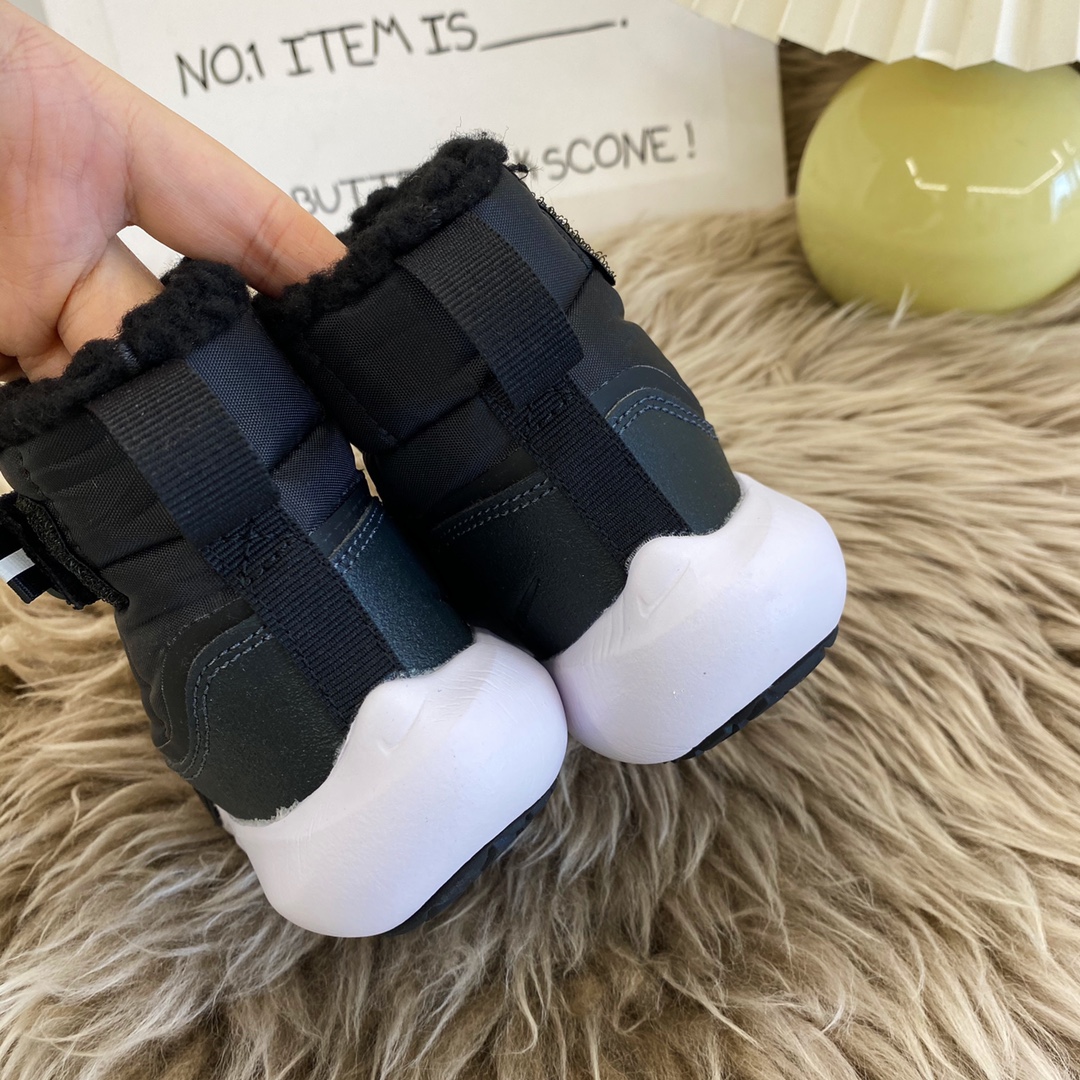 图片[5]-NK FA小飞碟雪地靴🛸24-37码 超洋气的羊羔绒小飞碟雪地靴👇🏻非常有设计感，上脚就是立马变身时尚小潮人。还很轻很软，好穿的呀！-选品中心