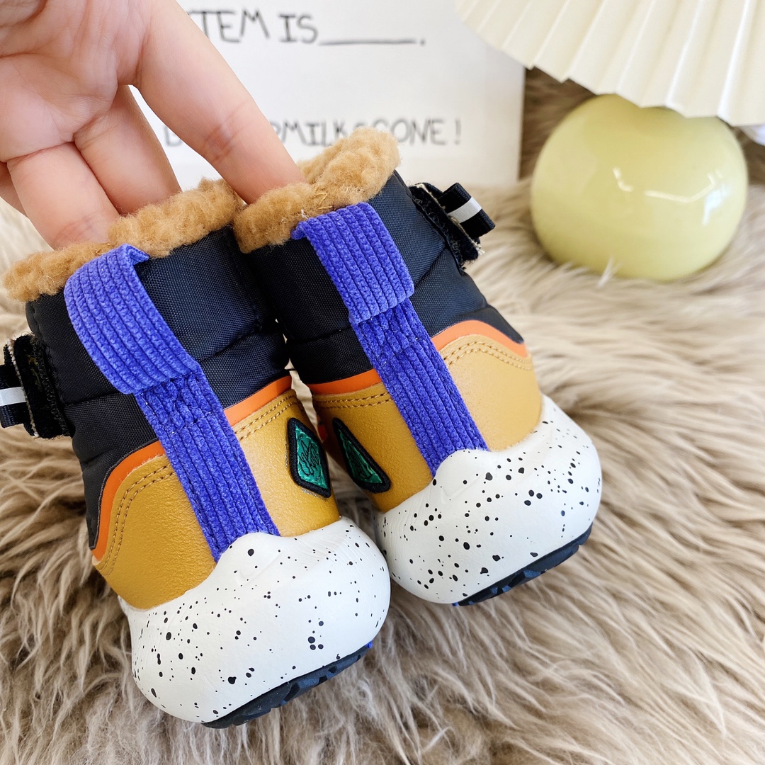 图片[5]-NK FA小飞碟雪地靴🛸24-37码 超洋气的羊羔绒小飞碟雪地靴👇🏻非常有设计感，上脚就是立马变身时尚小潮人。还很轻很软，好穿的呀！-选品中心