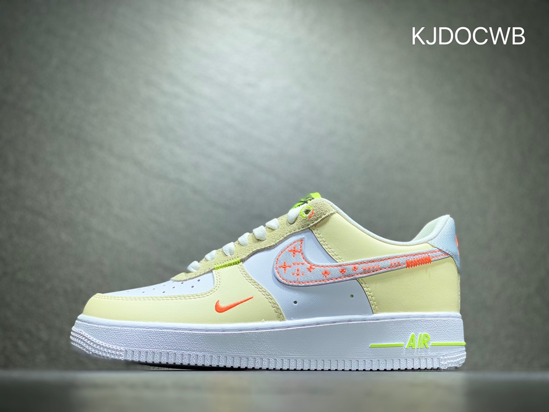 200 Nike Air Force 1 空军一号 FB1852-111