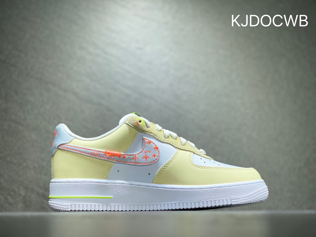 200 Nike Air Force 1 空军一号 FB1852-111