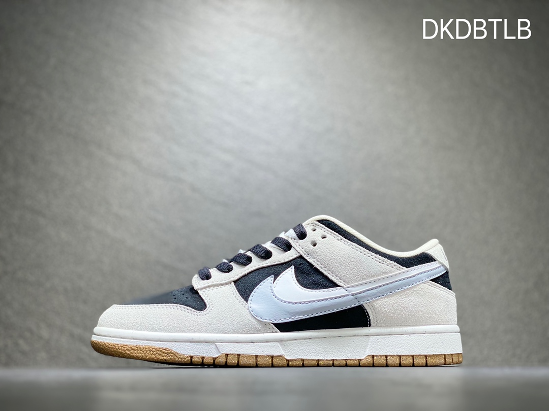 220 Nike SB dunk Low 低帮休闲运动滑板板鞋  DO9457-102