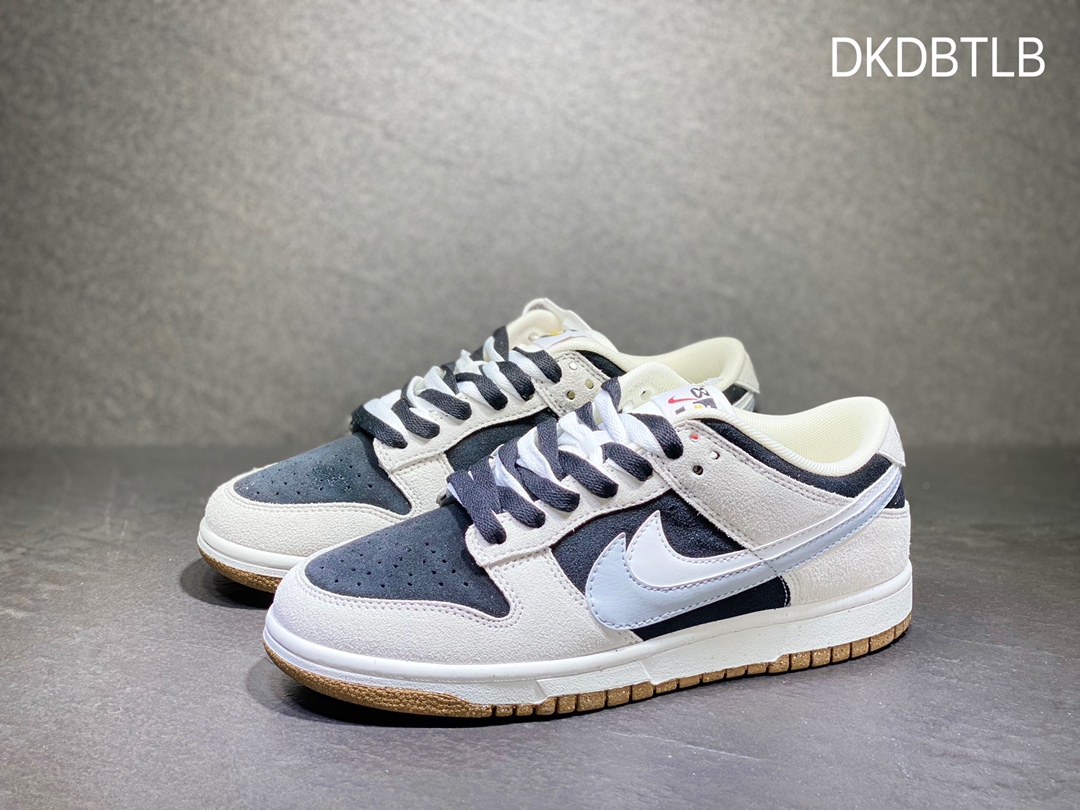 220 Nike SB dunk Low 低帮休闲运动滑板板鞋  DO9457-102