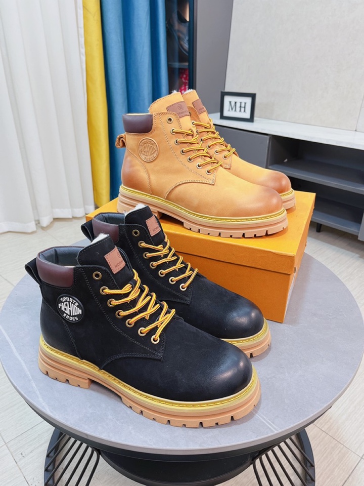 L5 羊毛里LV网红休闲马丁靴大气男潮流装饰扣、采用头层牛皮流行拉链设计方便穿脱舒适柔软真皮鞋羊毛内里、耐磨马丁橡胶大底、车线大底、真皮鞋垫、尺码：37-44,45定做