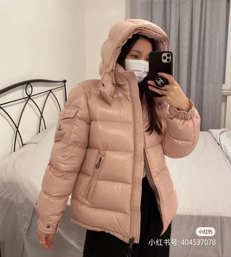 蒙口Marie粉玛雅羽绒服上身效果图jxfs