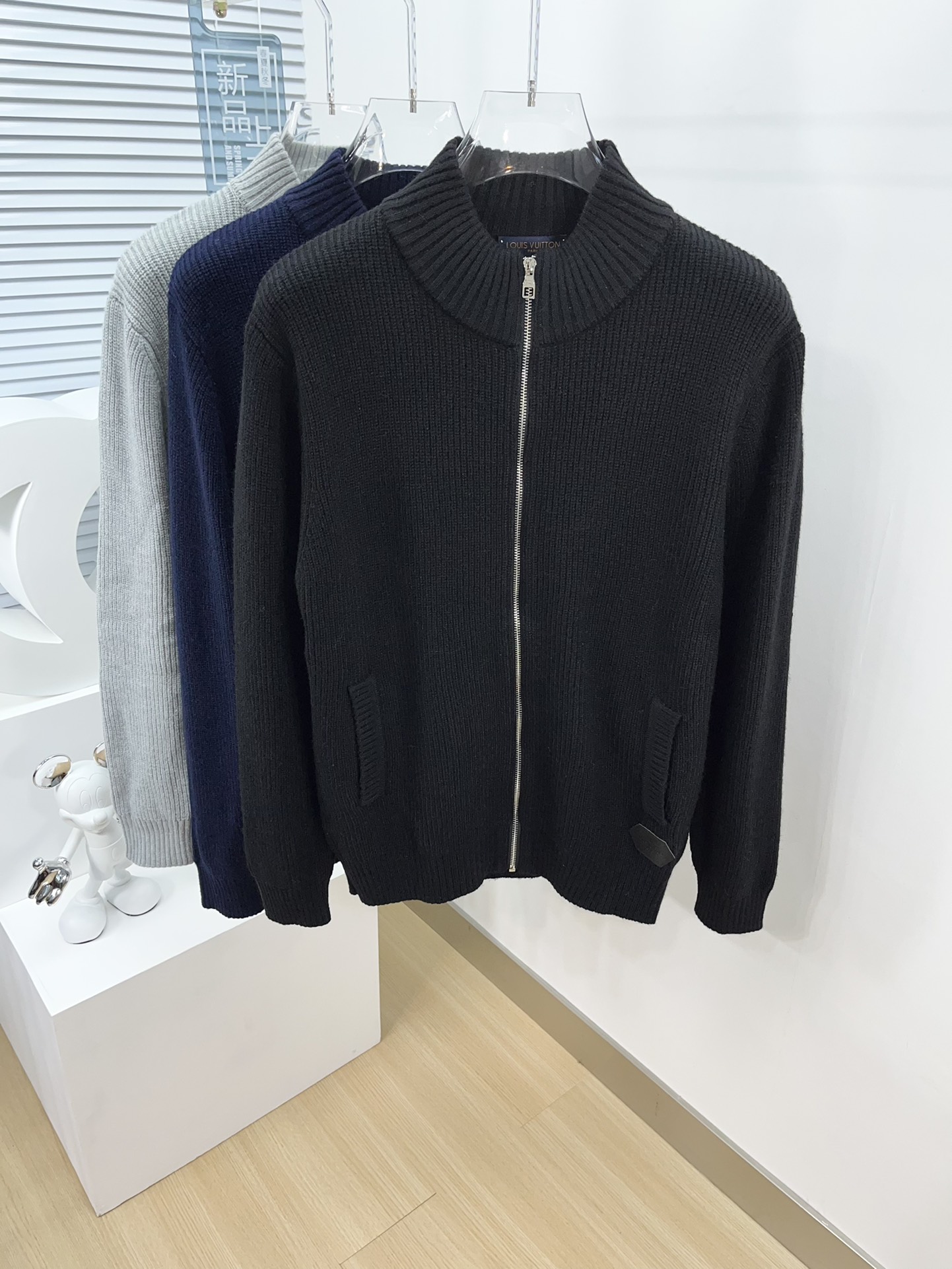 Louis Vuitton Clothing Cardigans Sweatshirts Wool Fall/Winter Collection Fashion Casual