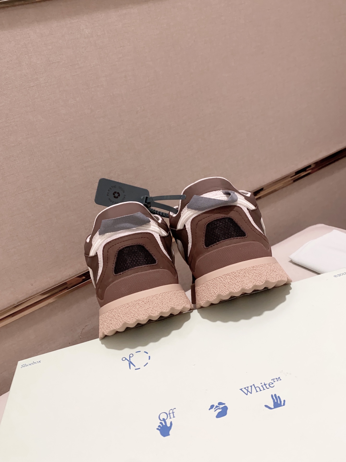 Factory price Couple models Off white explosive models of casual trainers Calidad única original de 