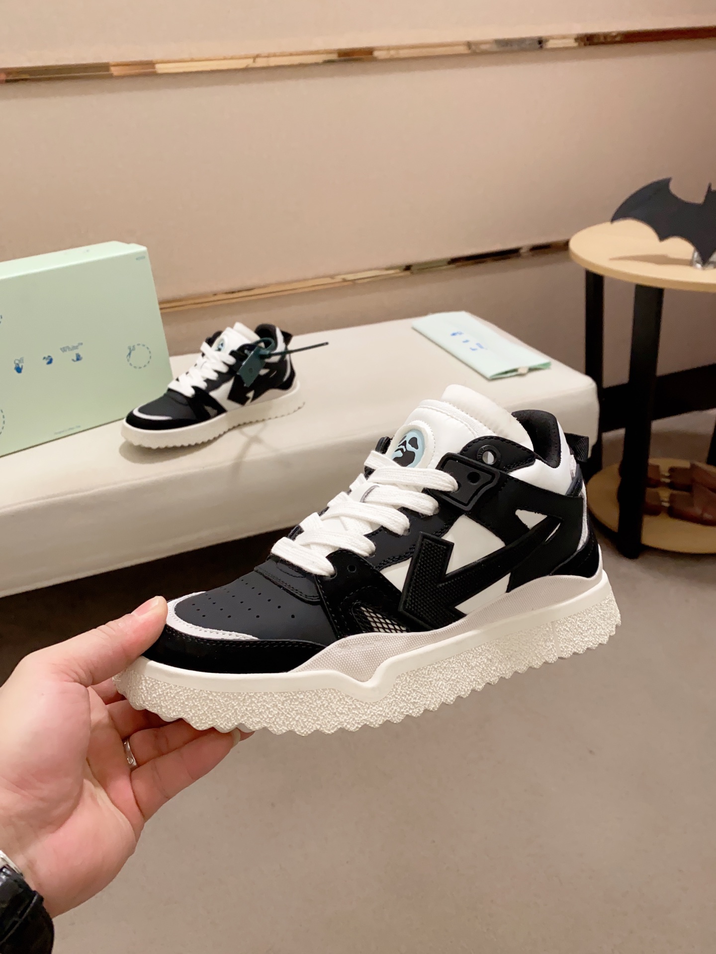 Factory price Couple models Off white explosive models of casual trainers Calidad única original de 
