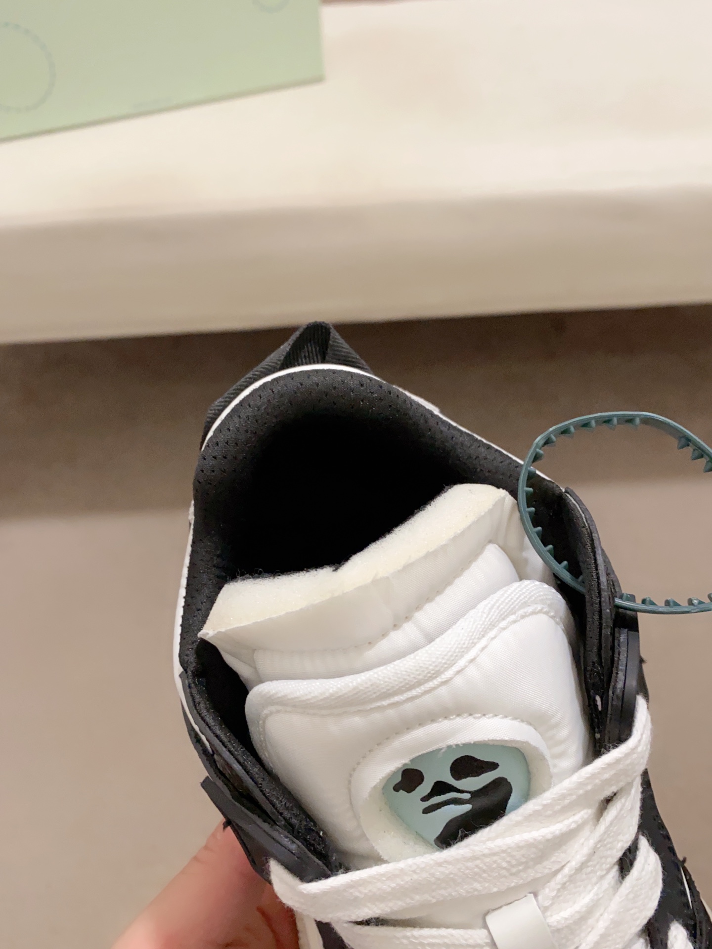 Factory price Couple models Off white explosive models of casual trainers Calidad única original de 