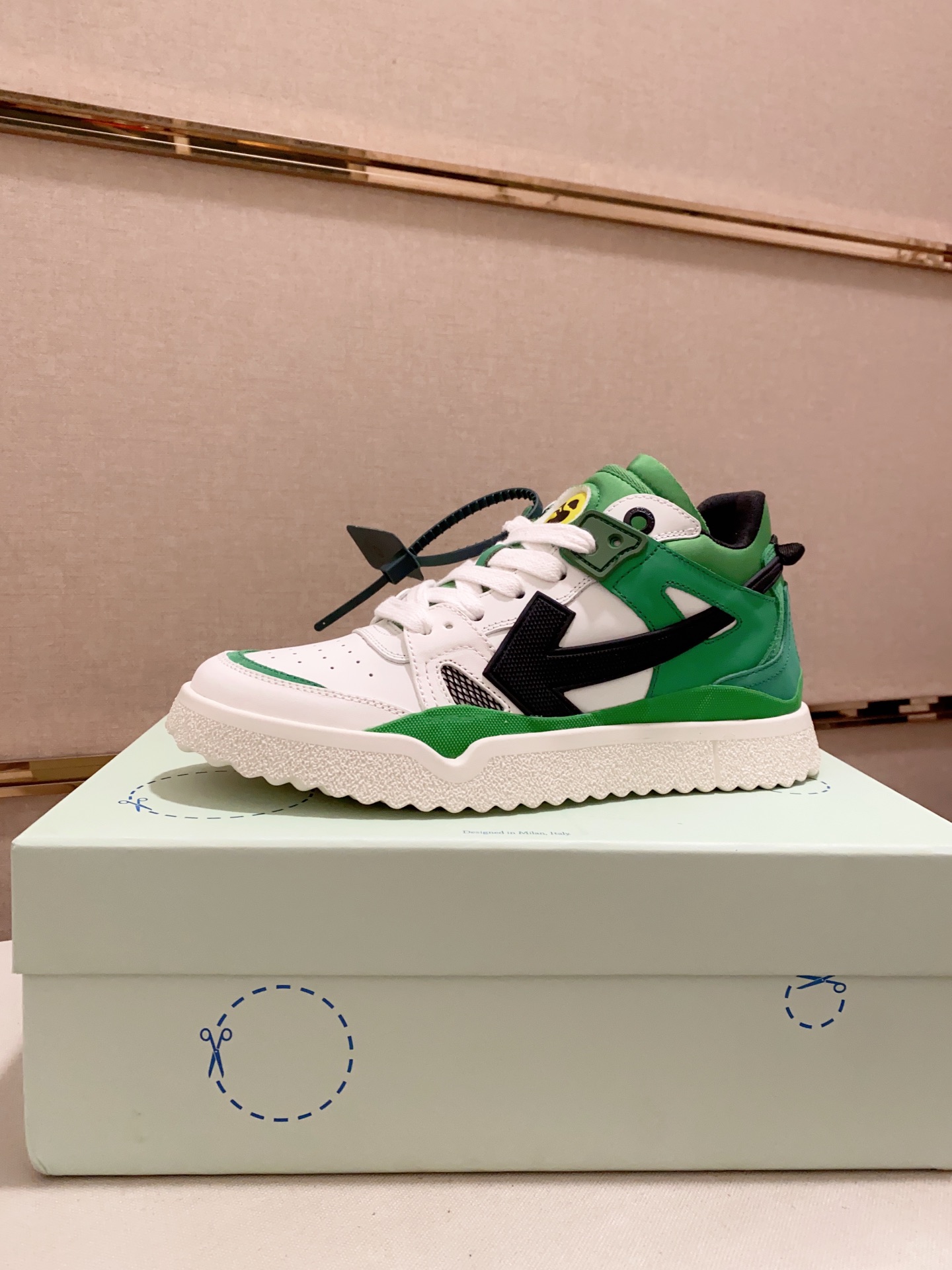 Factory price Couple models Off white explosive models of casual trainers Calidad única original de 
