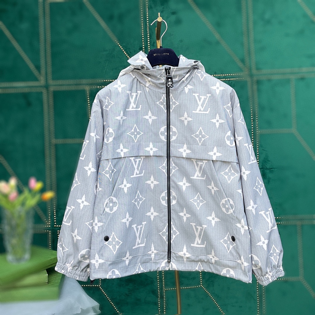 What are the best replica
 Louis Vuitton Clothing Coats & Jackets Unisex Fashion Hooded Top