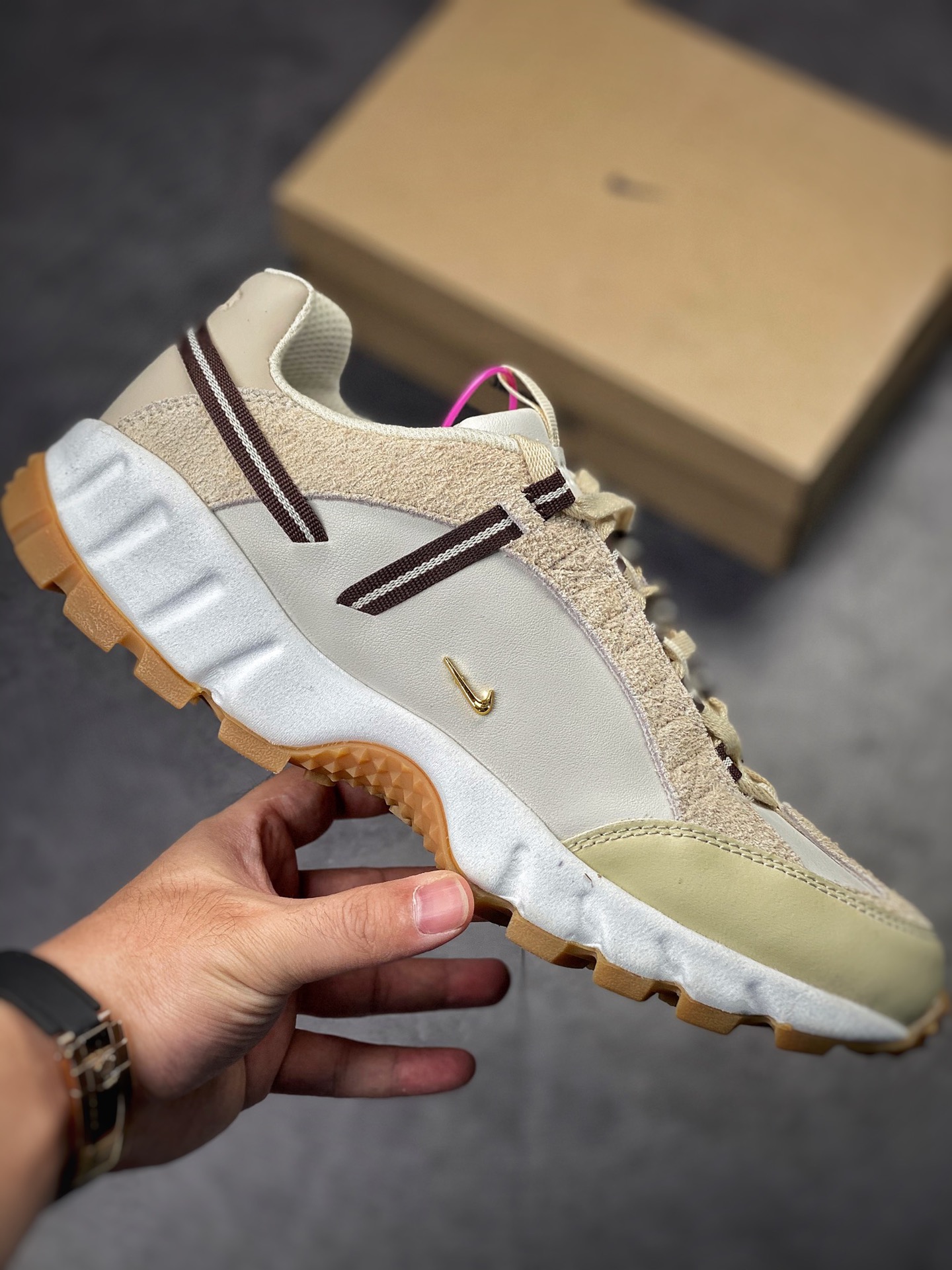 300 Jacquemus x Nike Air Humara Lx 联名复古户外运动鞋 DR0420-001