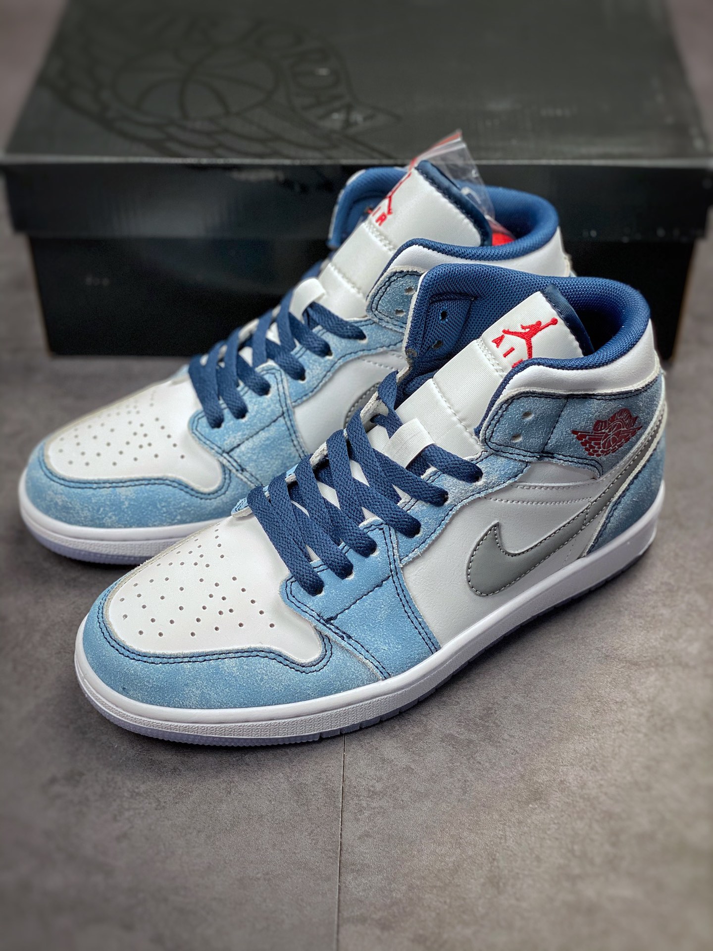 220 Air Jordan 1 Mid 水洗白蓝 DN3706-401