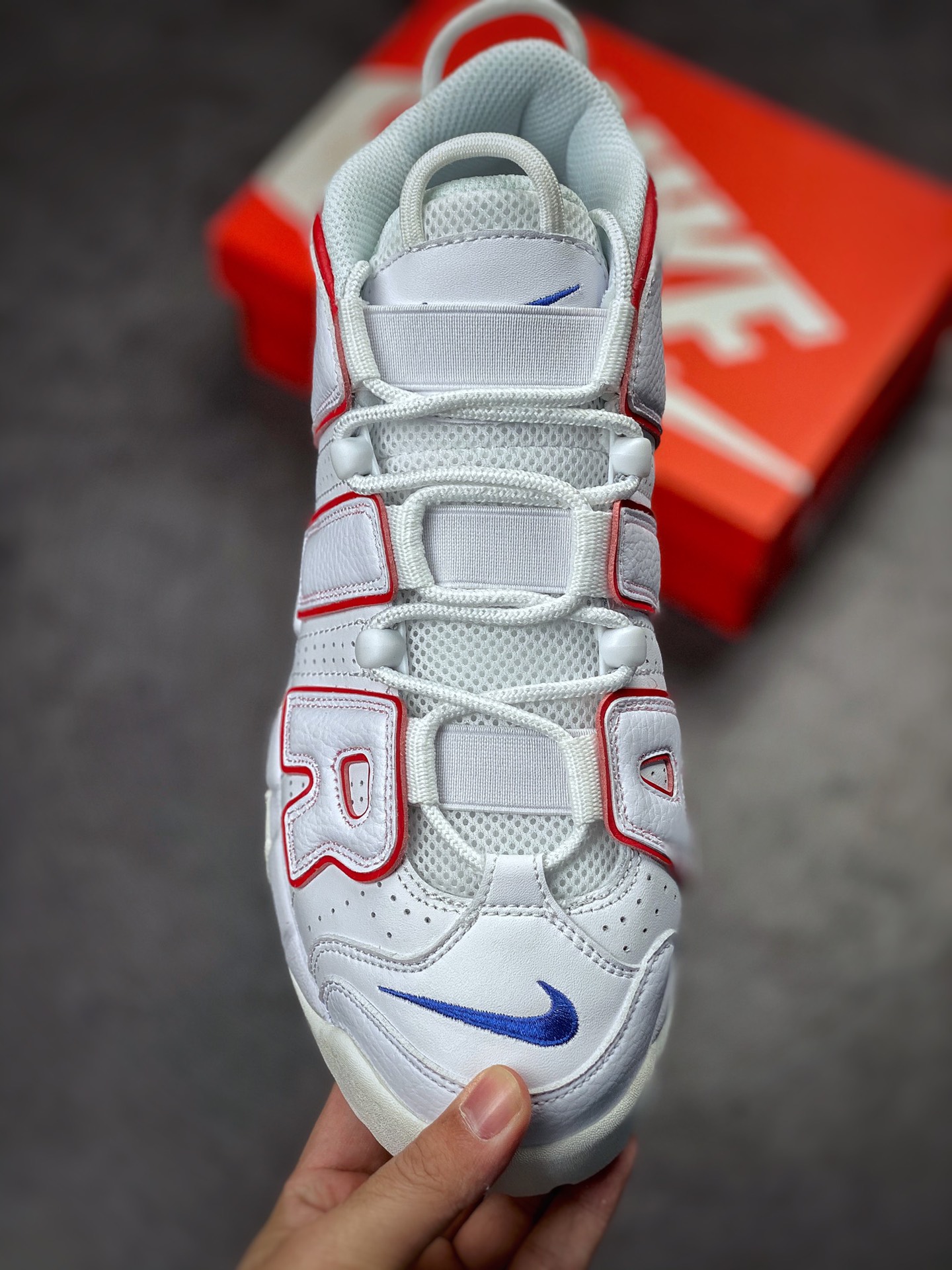 260 Air More Uptempo 代表着历史最高版本皮蓬 X2662-100