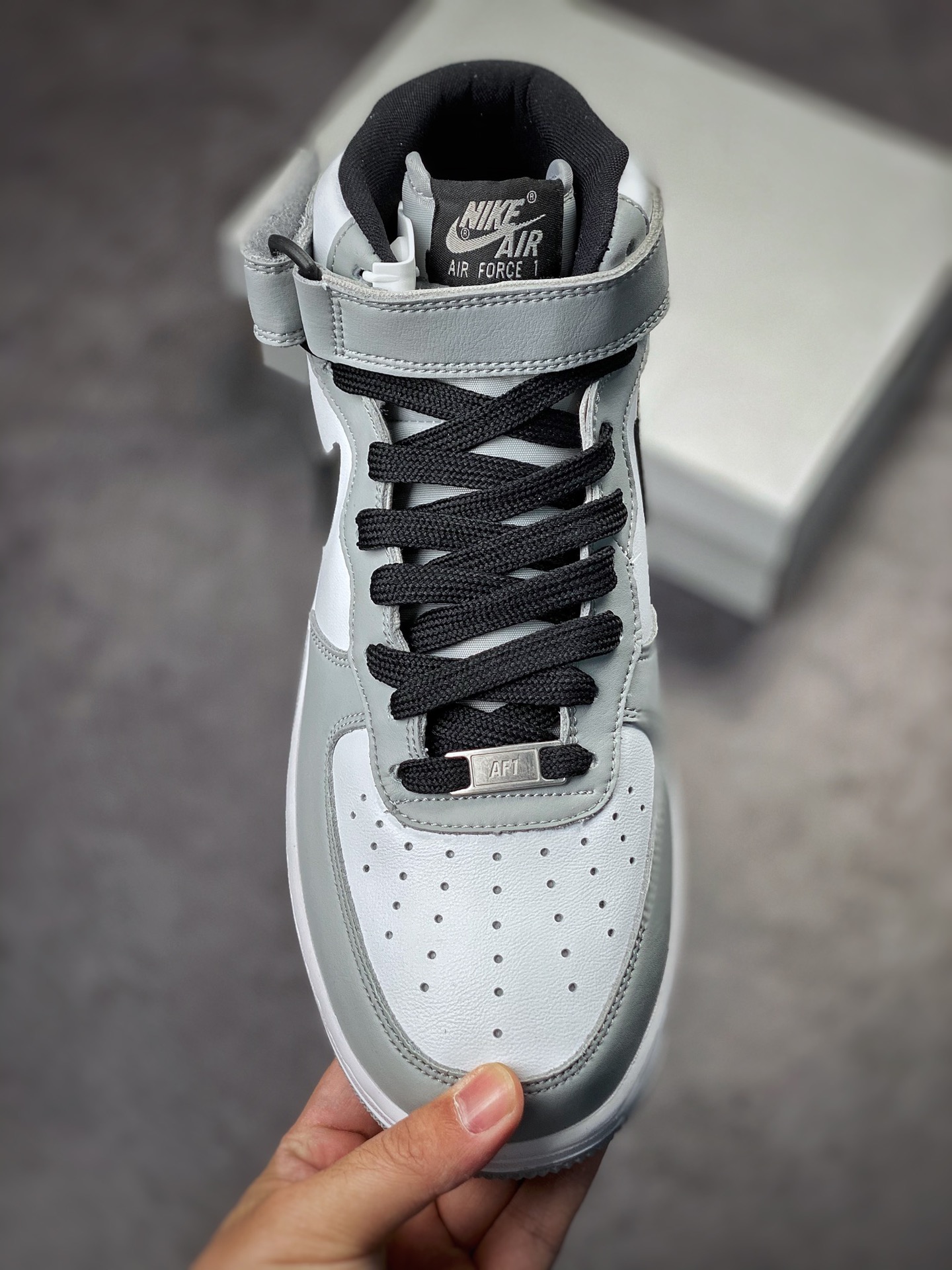 250 Nike Air Force 1 Mid 灰黑白 HG1522-016