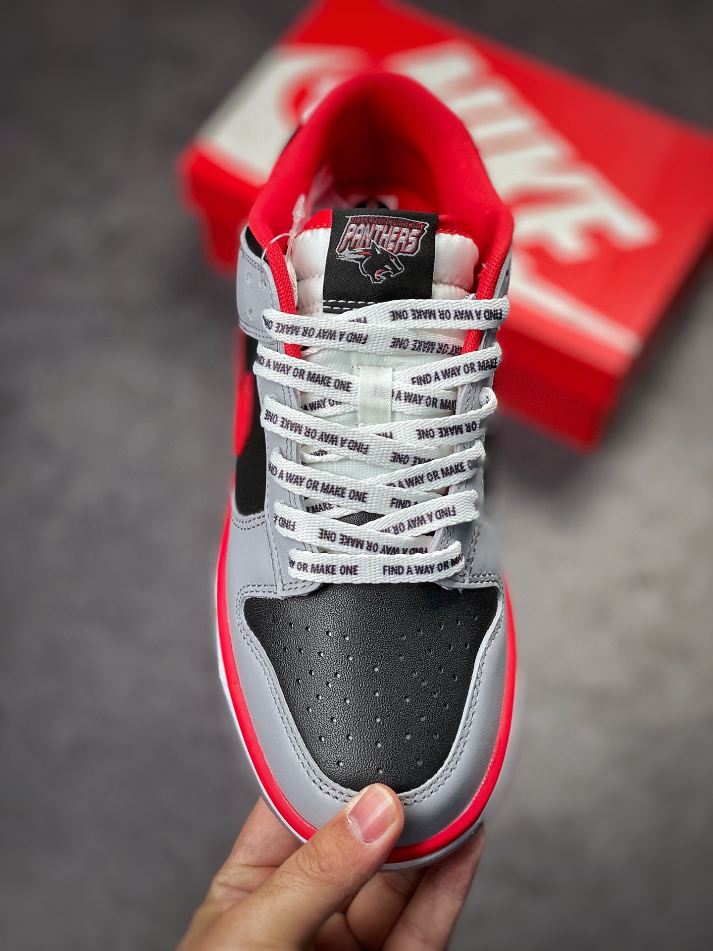 360 Nike SB Dunk Low “CAU Athletics” 黑灰红 DR6189-001