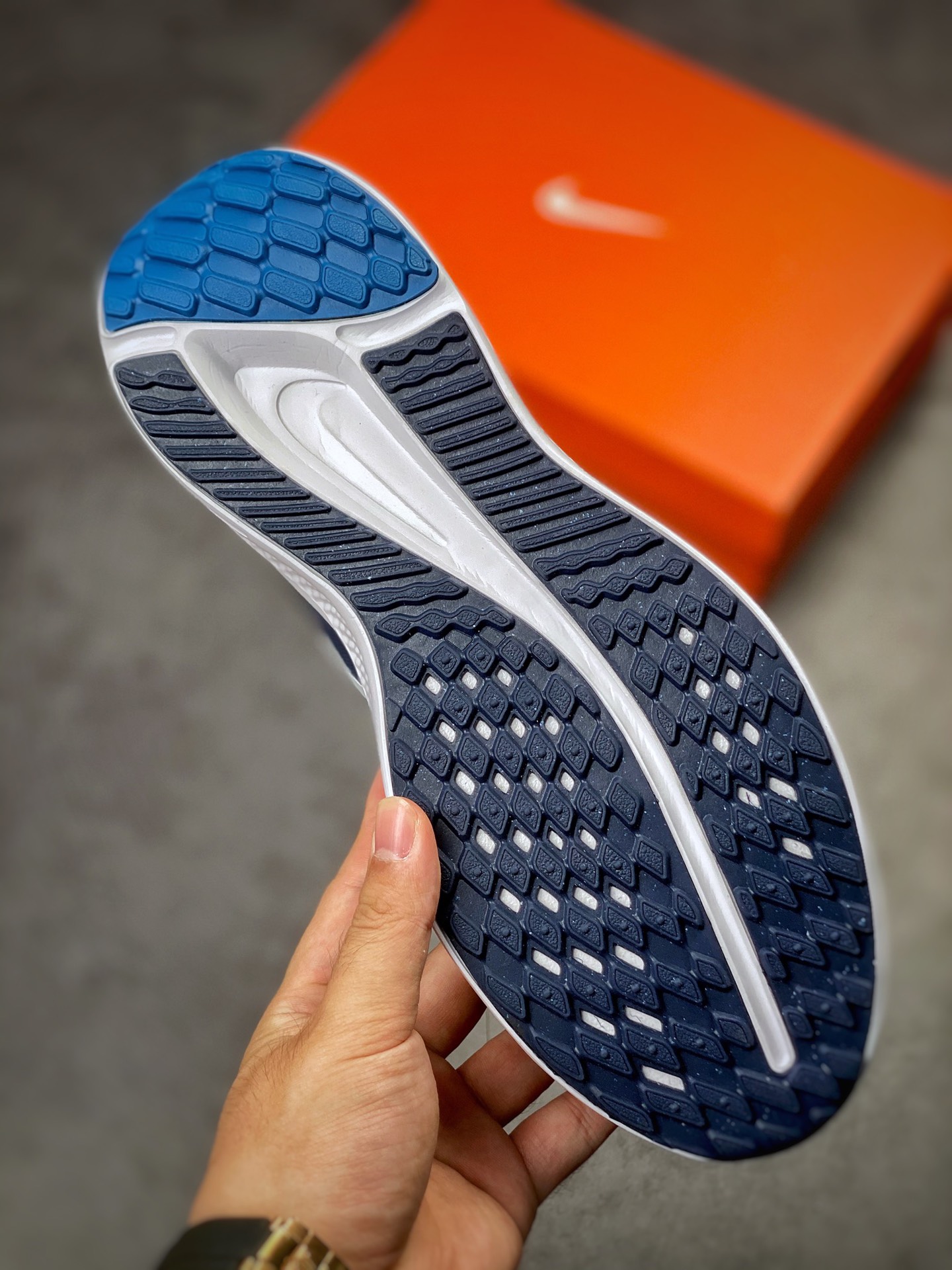 180 Nike Quest 5极速5代 网面透气 时尚休闲跑步鞋DD0204-400