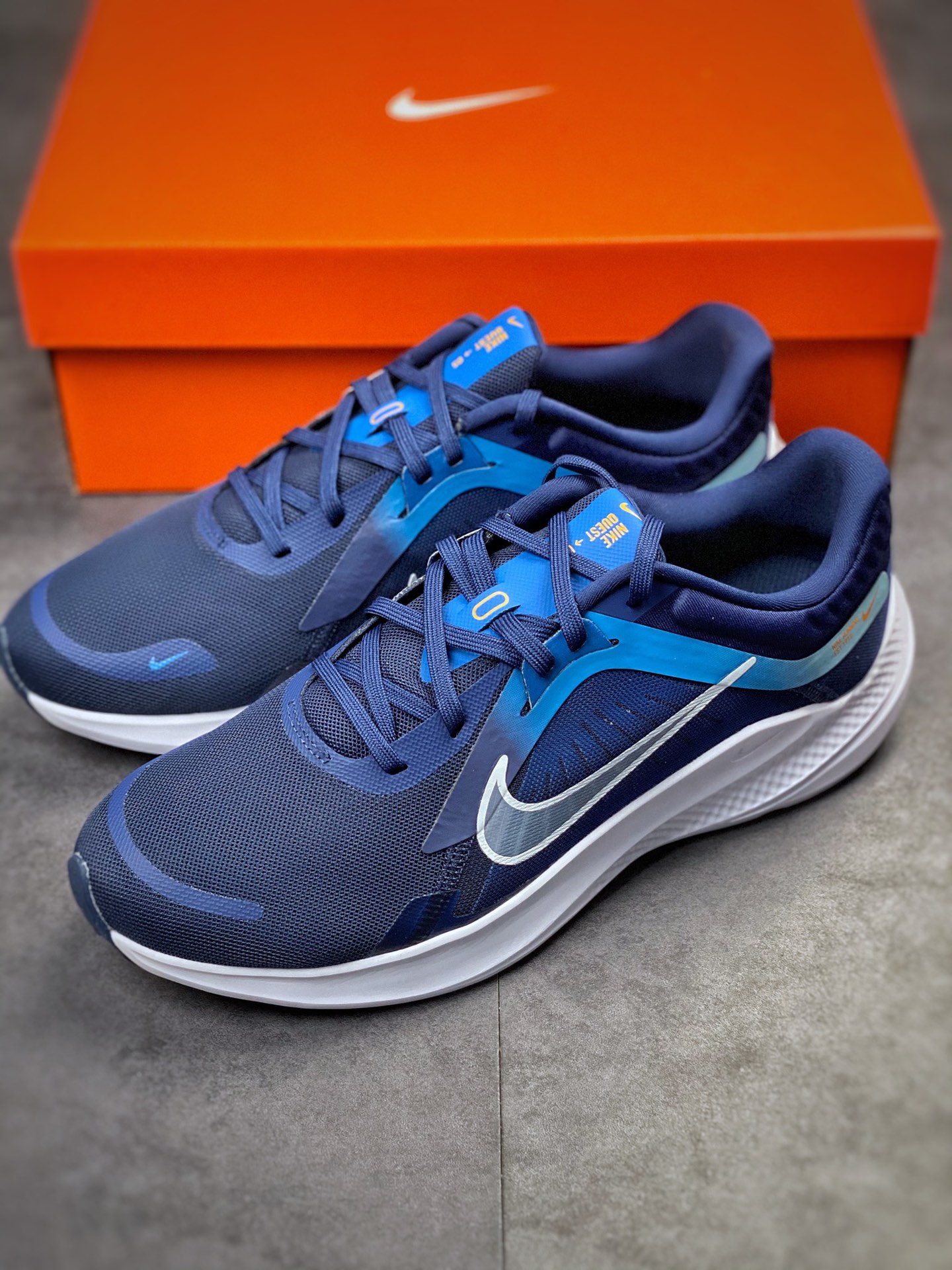 180 Nike Quest 5极速5代 网面透气 时尚休闲跑步鞋DD0204-400