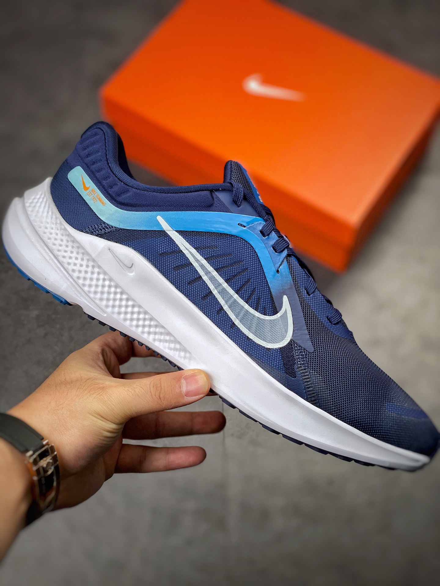 180 Nike Quest 5极速5代 网面透气 时尚休闲跑步鞋DD0204-400