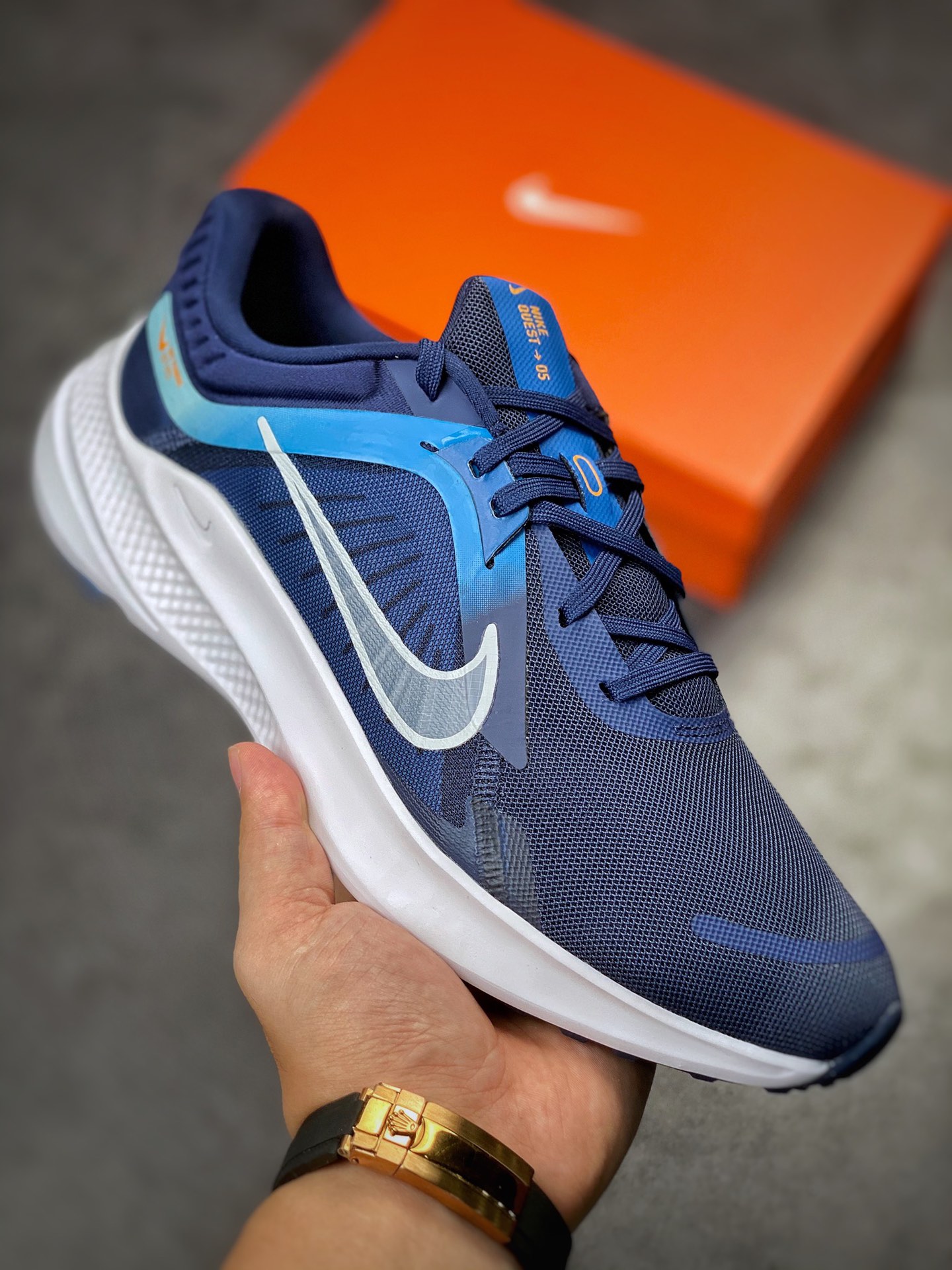180 Nike Quest 5极速5代 网面透气 时尚休闲跑步鞋DD0204-400