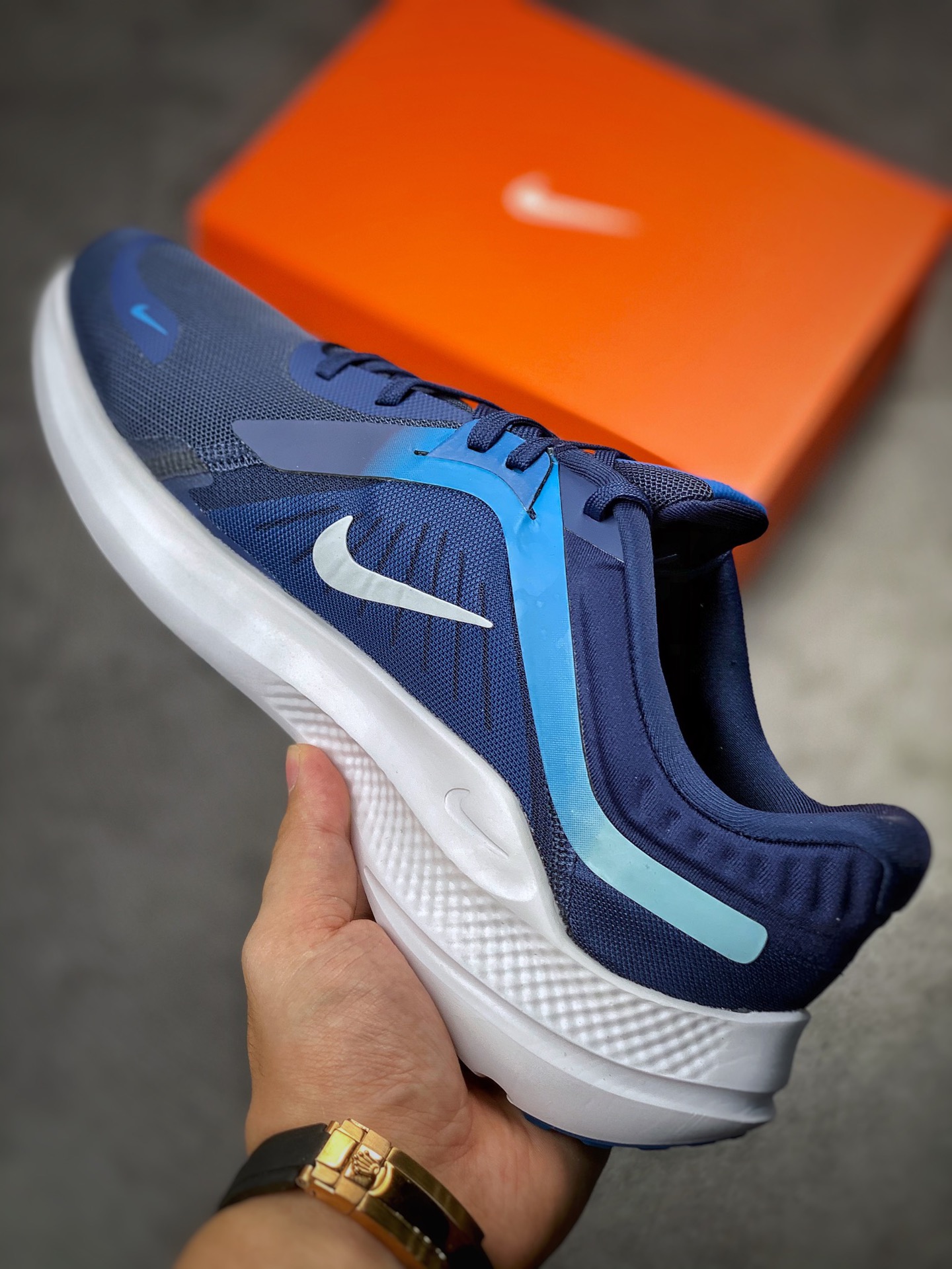 180 Nike Quest 5极速5代 网面透气 时尚休闲跑步鞋DD0204-400