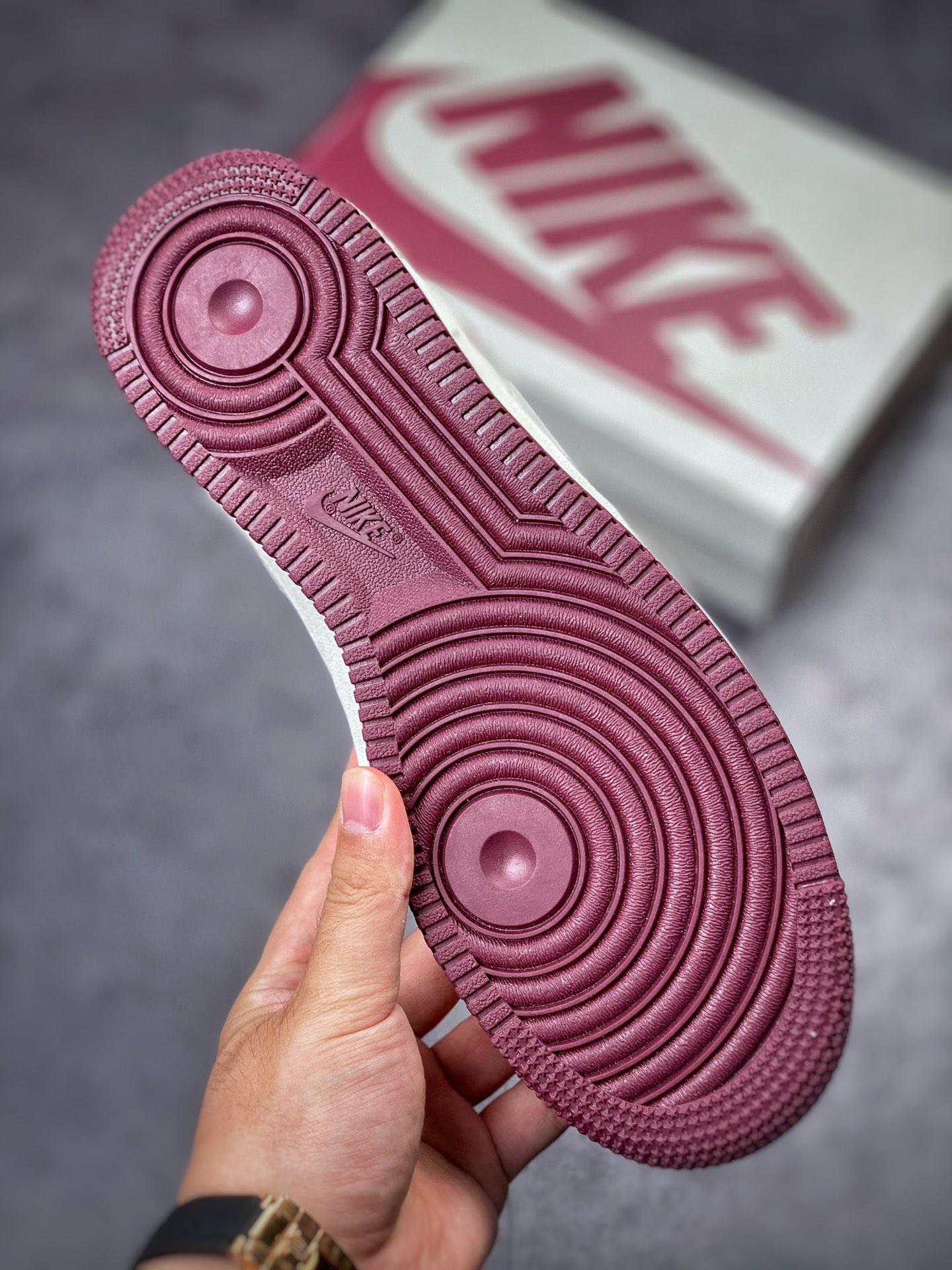 230 Nike Air Force 1 Low 07 Uninterrupted “酒红签名涂鸦”满天星 HL6959-887