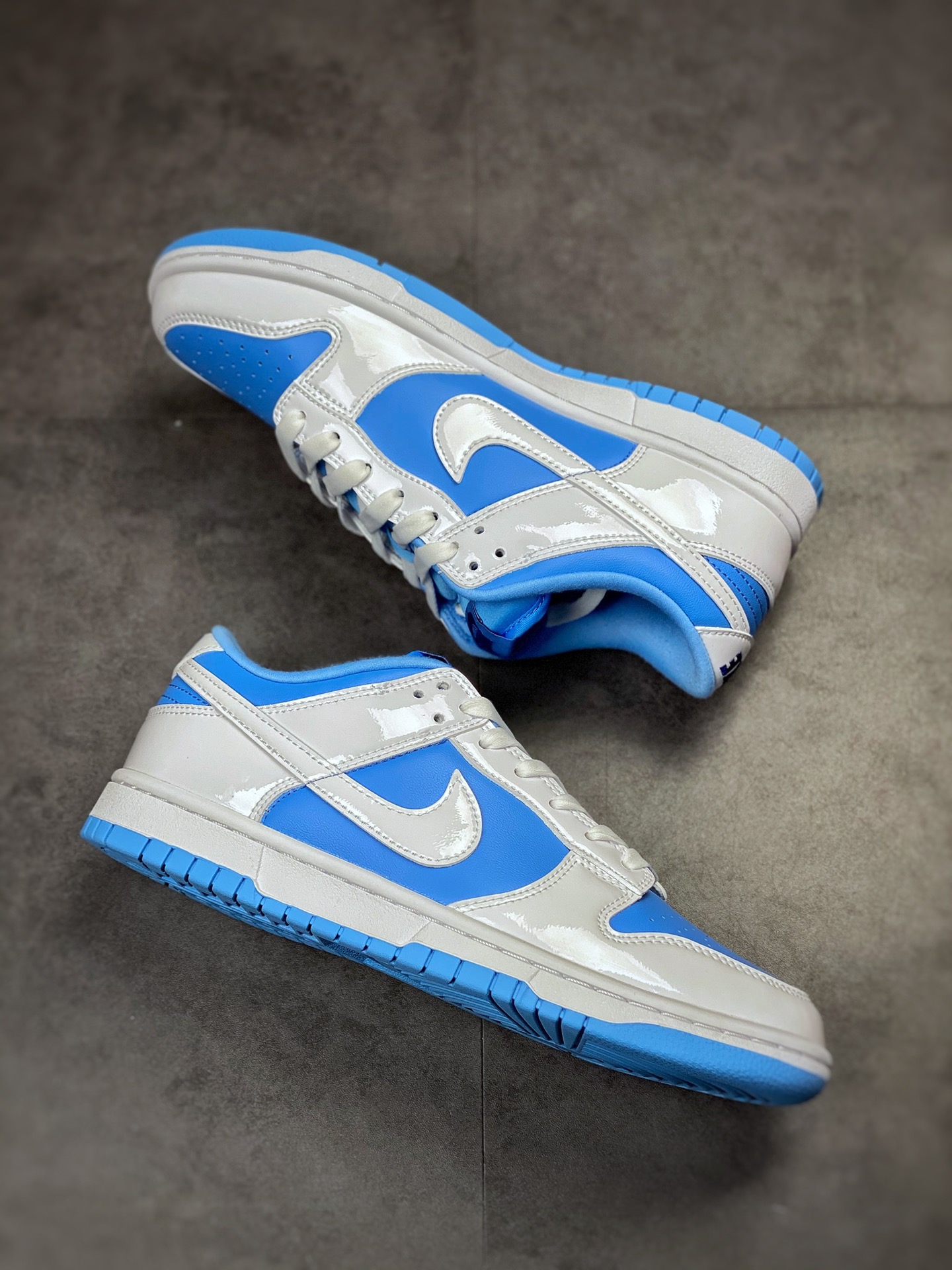 240 Nike SB Dunk Low ”Reverse UNC” 反转北卡蓝 DJ9955-101