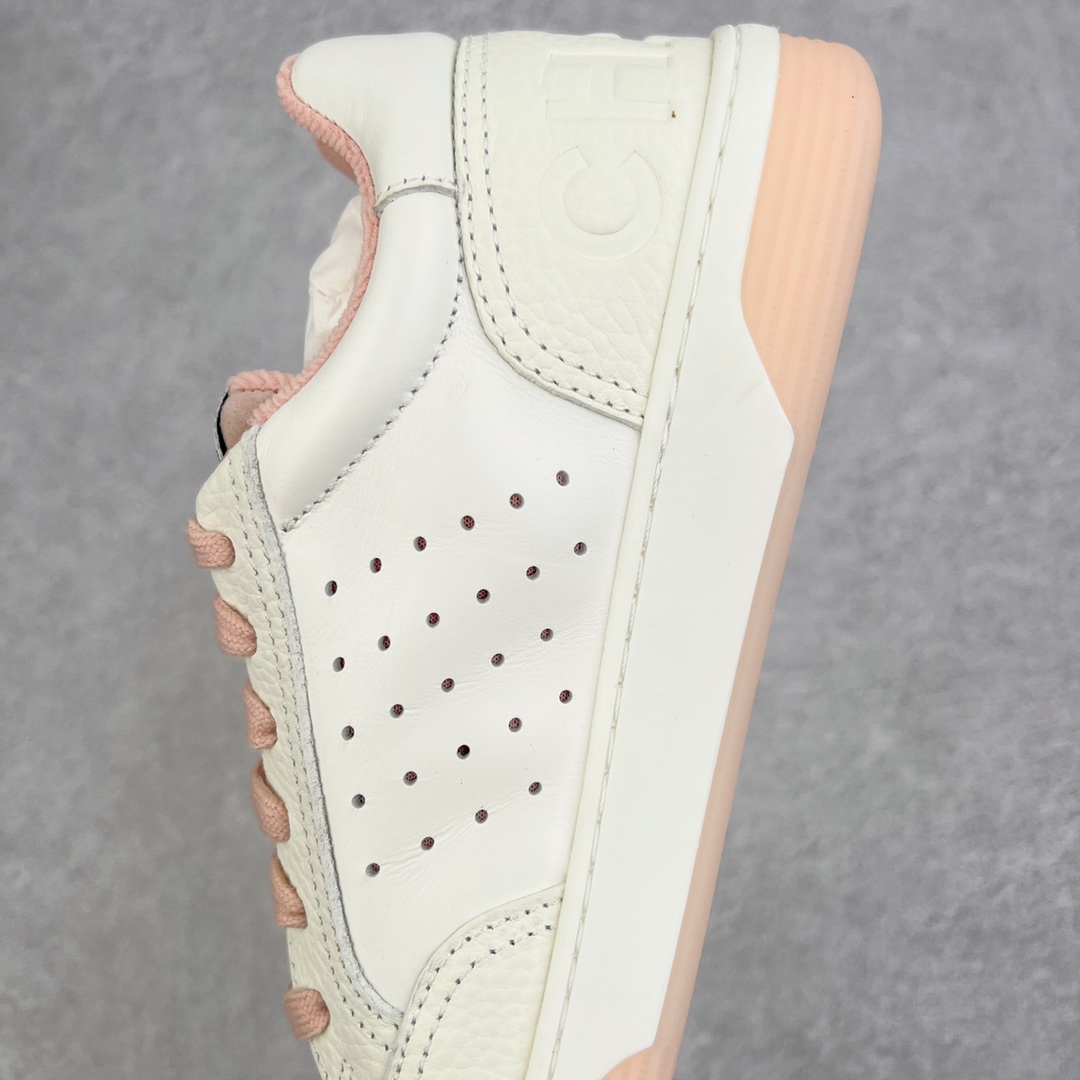 图片[7]-＃纯原福利 Chanel 22ss 香奈儿新款休闲小白鞋板鞋 经典四季通吃款 网红博主小姐姐们的挚爱 社交平台的各种夸赞 人气超高质感透气超级春夏 看到这期总能唤起少女内心对时髦的诉求 最新羊皮材质 上脚时髦感十足 容易打理配送专柜精美包装 原版定制进口羊皮材质 定制透气网里 原版开模TPU拼色大底 尺码对应库存‼️-选品中心