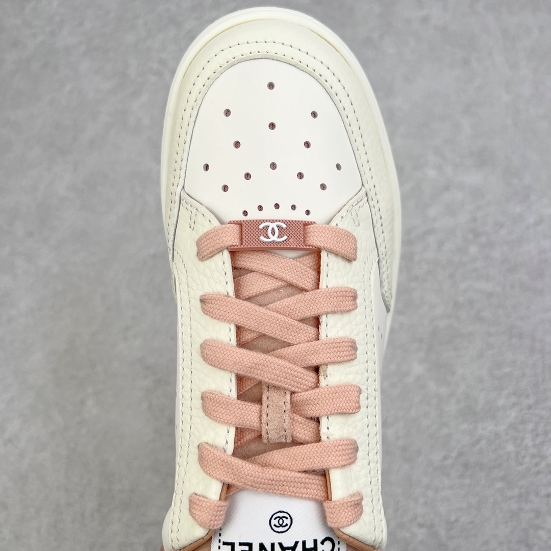 图片[4]-＃纯原福利 Chanel 22ss 香奈儿新款休闲小白鞋板鞋 经典四季通吃款 网红博主小姐姐们的挚爱 社交平台的各种夸赞 人气超高质感透气超级春夏 看到这期总能唤起少女内心对时髦的诉求 最新羊皮材质 上脚时髦感十足 容易打理配送专柜精美包装 原版定制进口羊皮材质 定制透气网里 原版开模TPU拼色大底 尺码对应库存‼️-选品中心