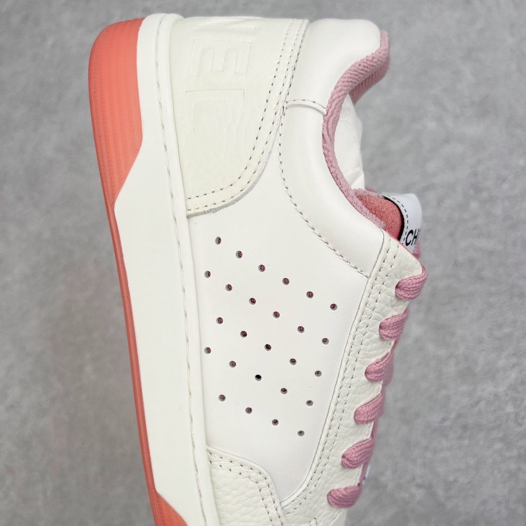 图片[6]-＃纯原福利 Chanel 22ss 香奈儿新款休闲小白鞋板鞋 经典四季通吃款 网红博主小姐姐们的挚爱 社交平台的各种夸赞 人气超高质感透气超级春夏 看到这期总能唤起少女内心对时髦的诉求 最新羊皮材质 上脚时髦感十足 容易打理配送专柜精美包装 原版定制进口羊皮材质 定制透气网里 原版开模TPU拼色大底 尺码对应库存‼️-选品中心