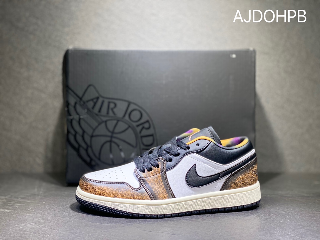 200 NIKE Air Jordan 1 Low 乔丹低帮休闲板鞋  DQ8421-001