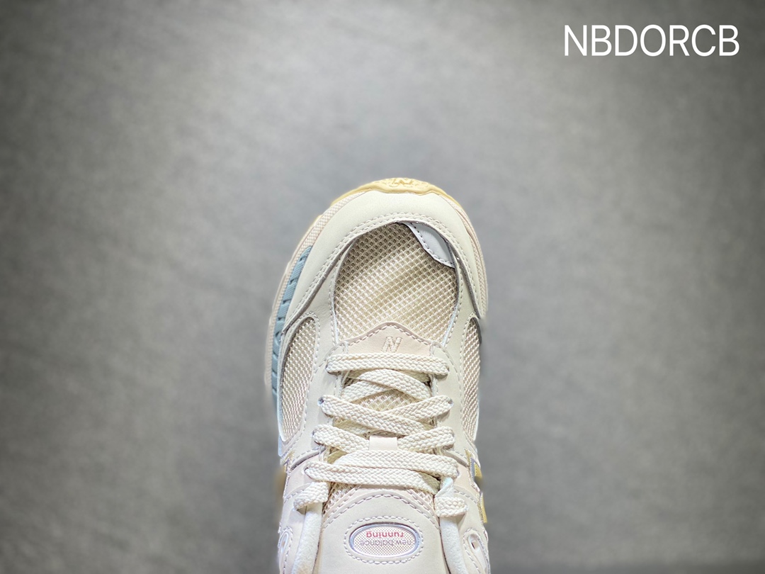 Join hands with Korean street brand Thisisneverthat x NBNew Balance ML2002 series retro daddy casual sports jogging shoes