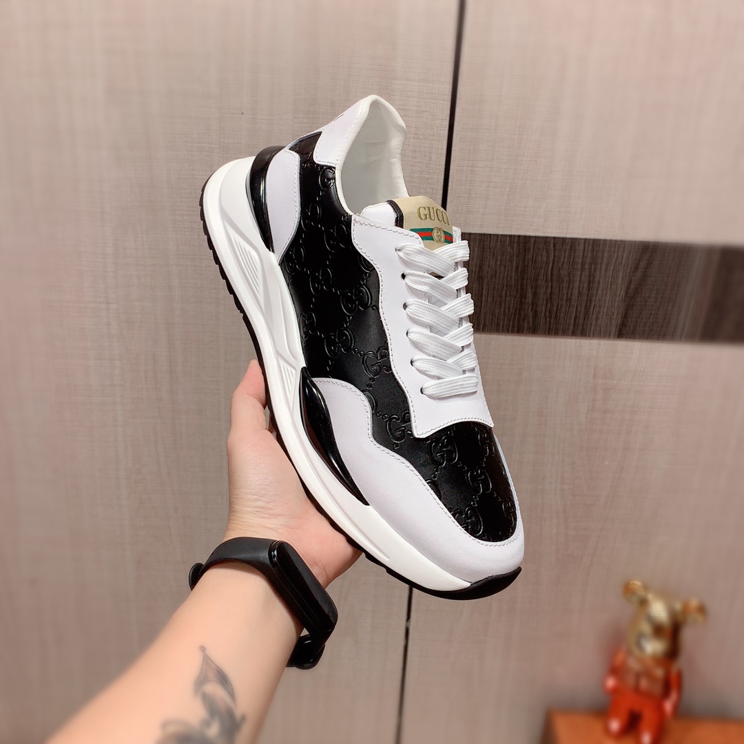 I5  Gucci  古奇   最新爆款休闲鞋，顶端品牌奢侈～代购，顶级～质量。专柜同卖产品鞋面選用进口透气牛皮搭配材质透气羊皮内里精细做工。原版个性时尚柔软橡膠耐磨防滑大底，上脚轻巧舒适，实物拍摄實物更好看，003广州码: 38-44。可定制45码。