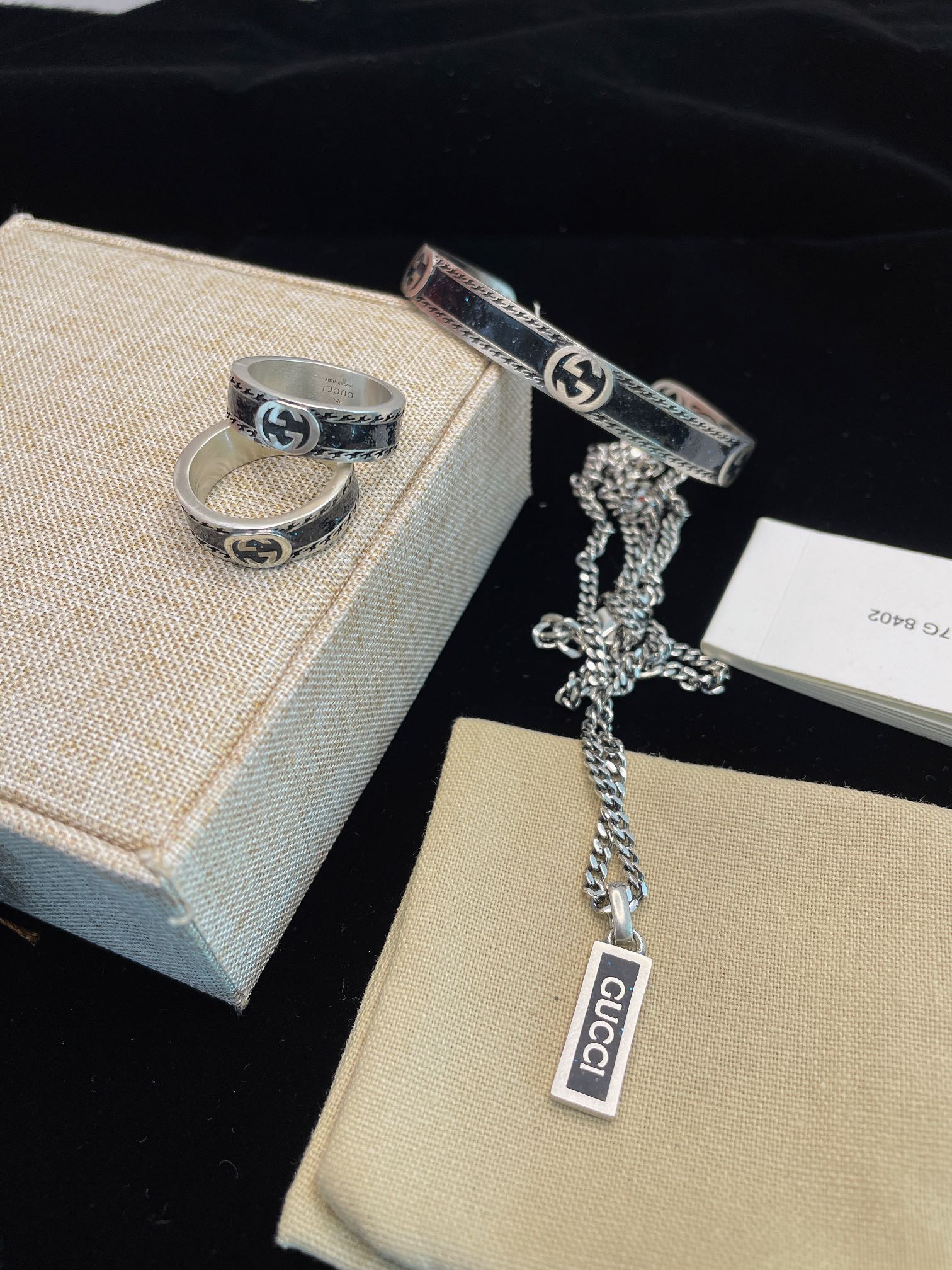 NO:107174,Necklace 85 hand cup 75 ring 45Gu black enamel set adopts retro old craftsmanship, black grain effect, jewelry boutique, necklace, ring19860909项链85手杯75戒指45Gu黑色珐琅套装 采用复古做旧工艺,黑色粒面效果,饰品精品,necklace,ring,Jewelry