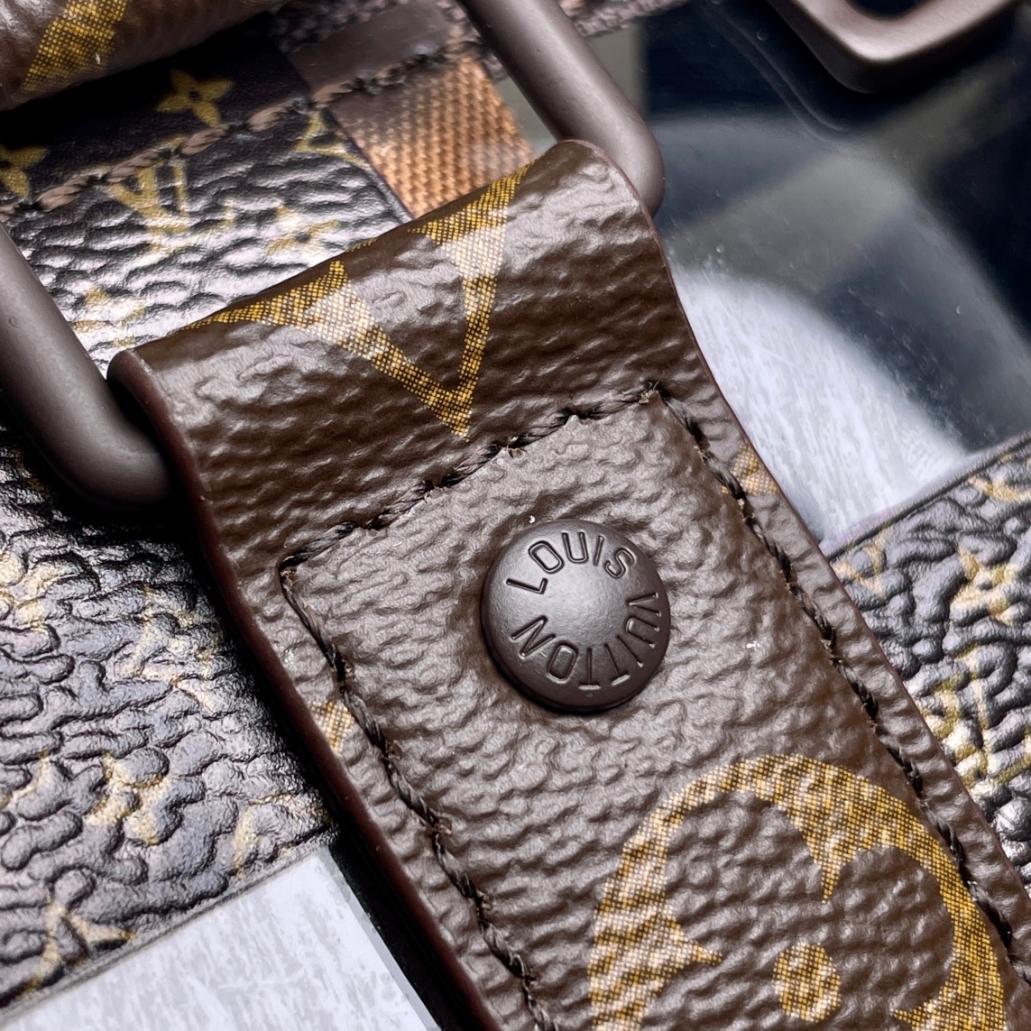 Louis Vuitton Luxury Handbag Collection 7