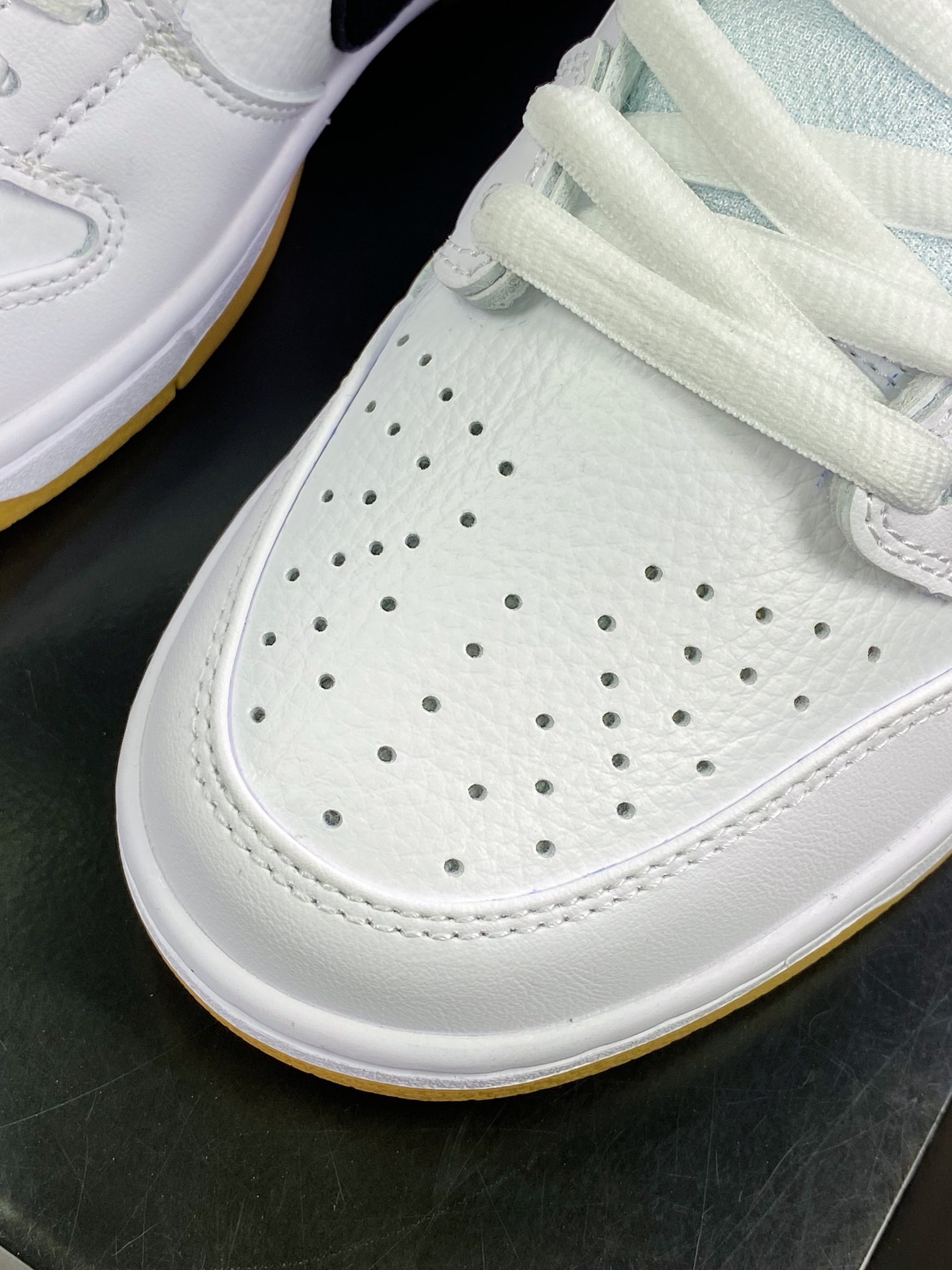 SB Dunk Low Pro ”Orange Label White” dunk series CD2563-100