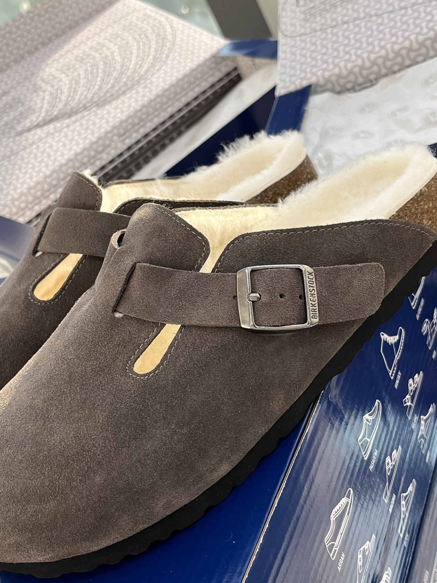 Fashionable Bracken Shoes: Comfortable Winter Slippers from Korea - 图片 9