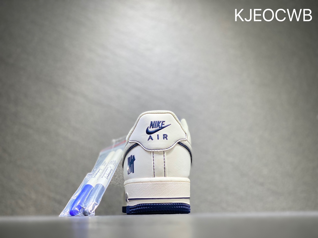 240 Nike Air Force 1 空军一号UN3699-033