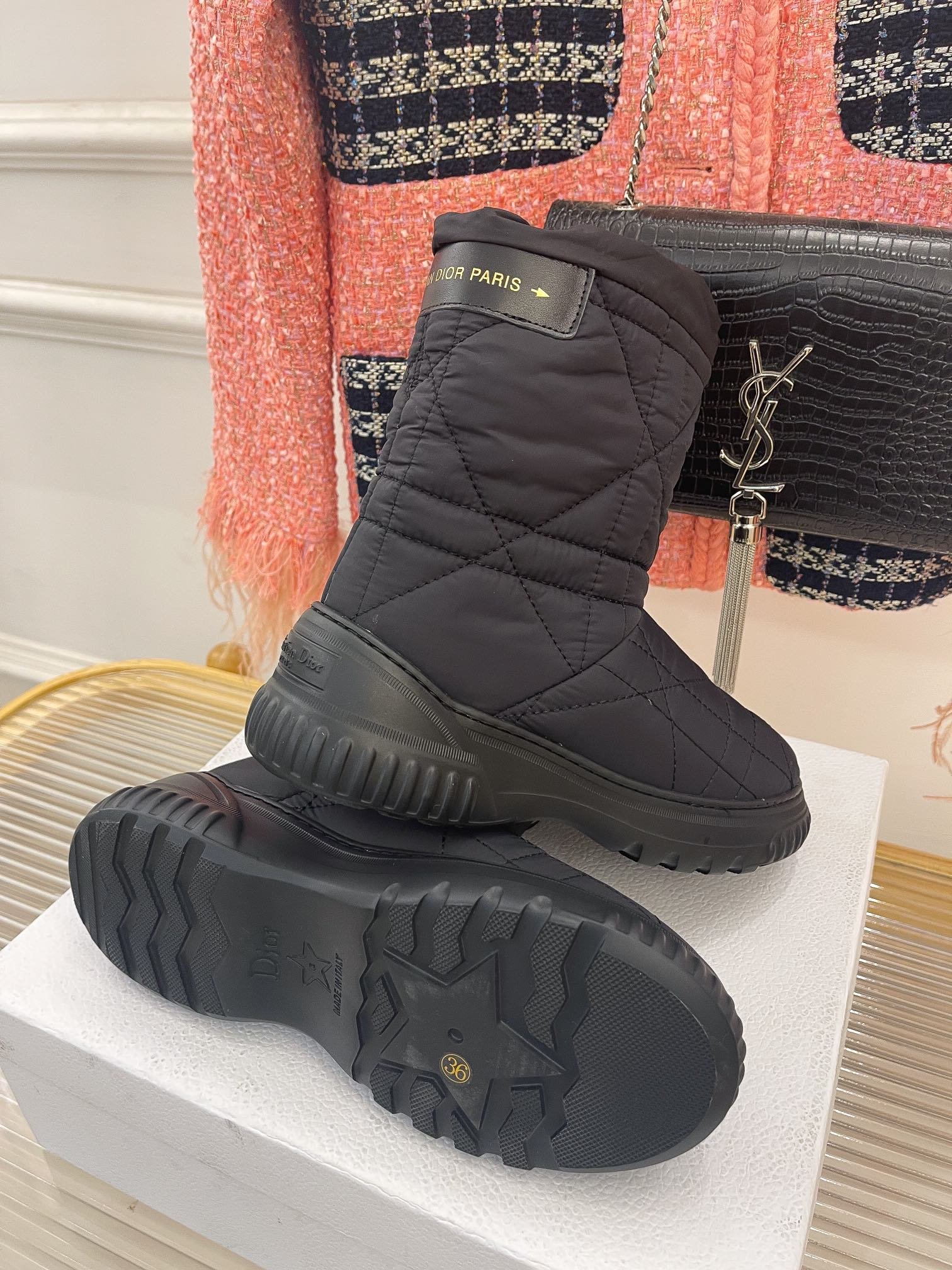 Dior阿尔卑斯滑雪系列羽绒雪地靴️